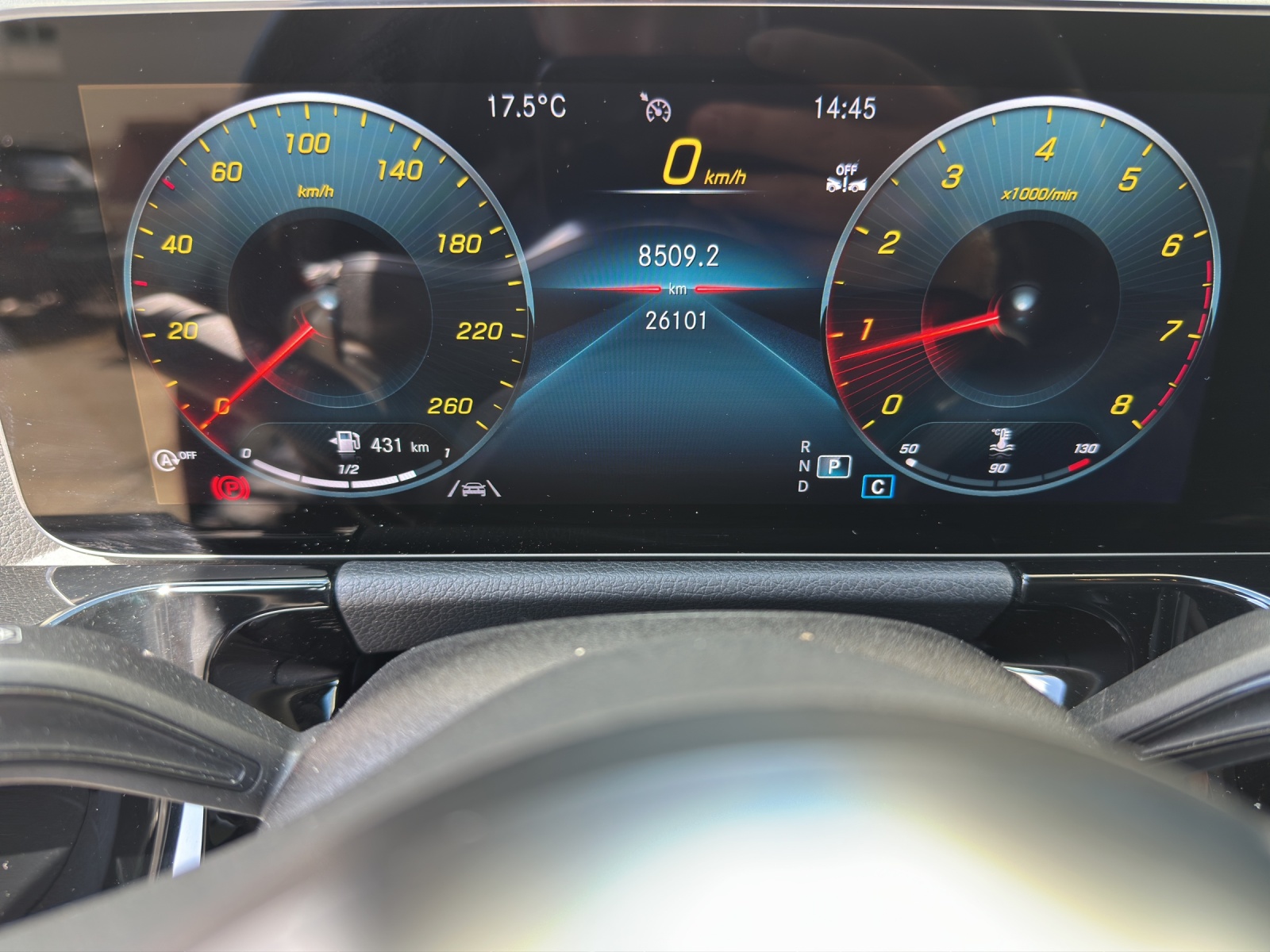 MERCEDES-BENZ GLA 250 4Matic AMG Line 8G-DCT-image-6