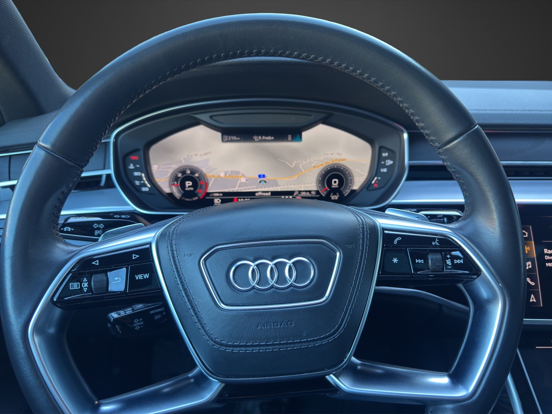 AUDI A8 50 TDI quattro tiptronic-image-9