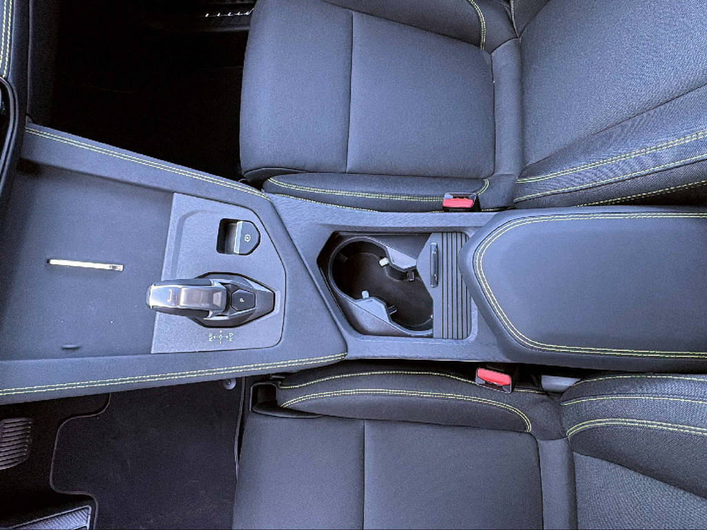 LYNK & CO 01 1.5 PHEV Core-image-21