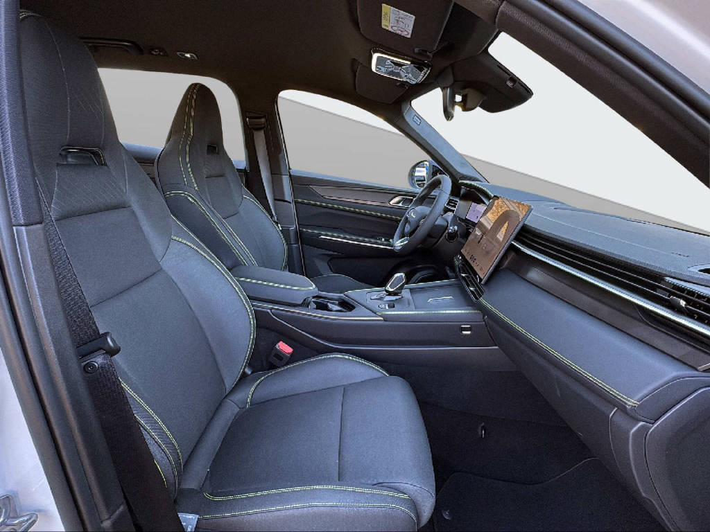 LYNK & CO 01 1.5 PHEV Core-image-16