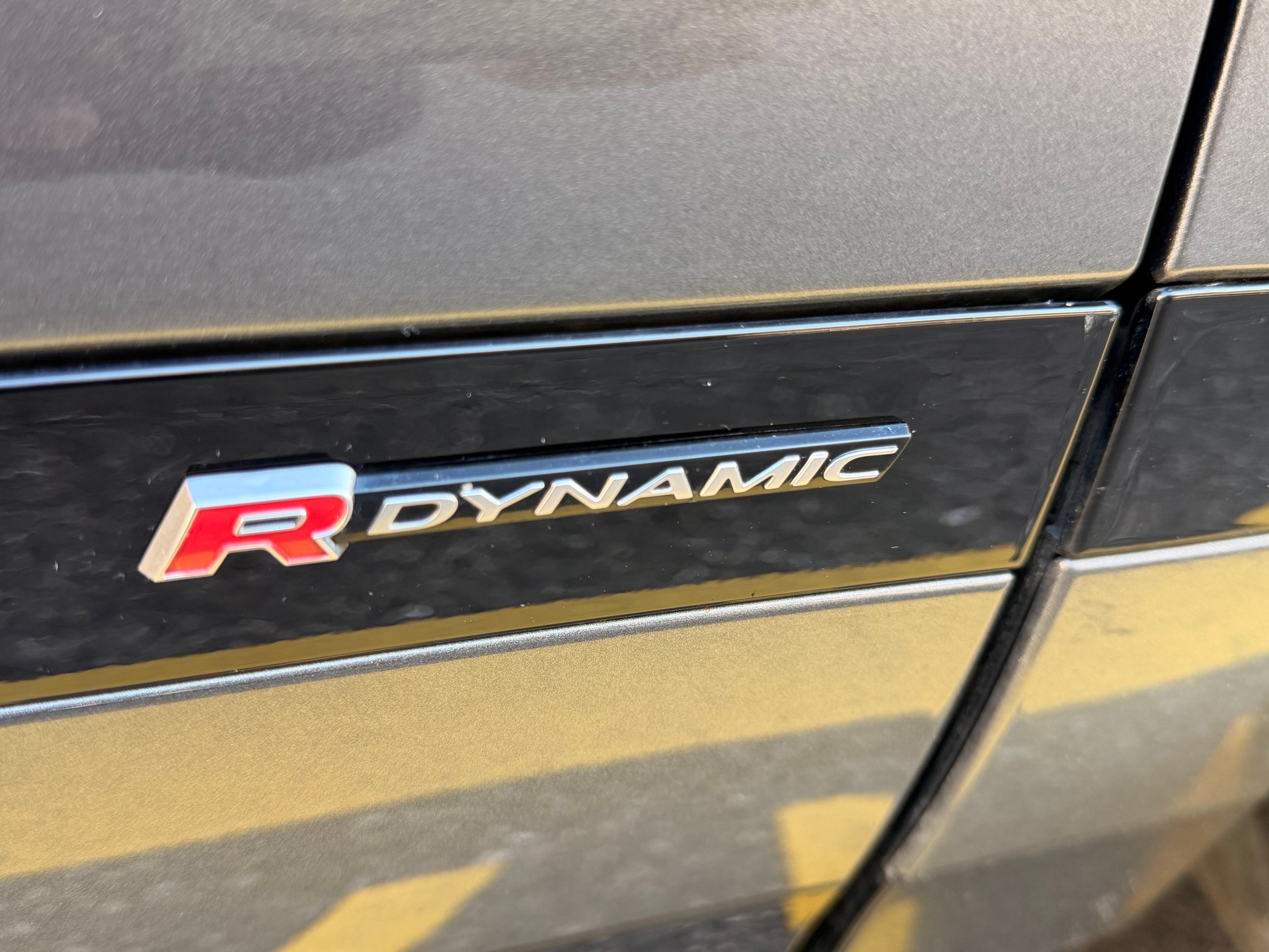 LAND ROVER Range Rover Evoque R-Dynamic D 240 SE AT9-image-9