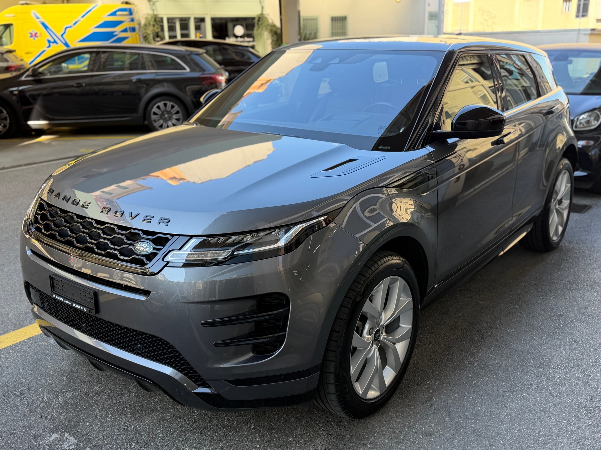 LAND ROVER Range Rover Evoque R-Dynamic D 240 SE AT9