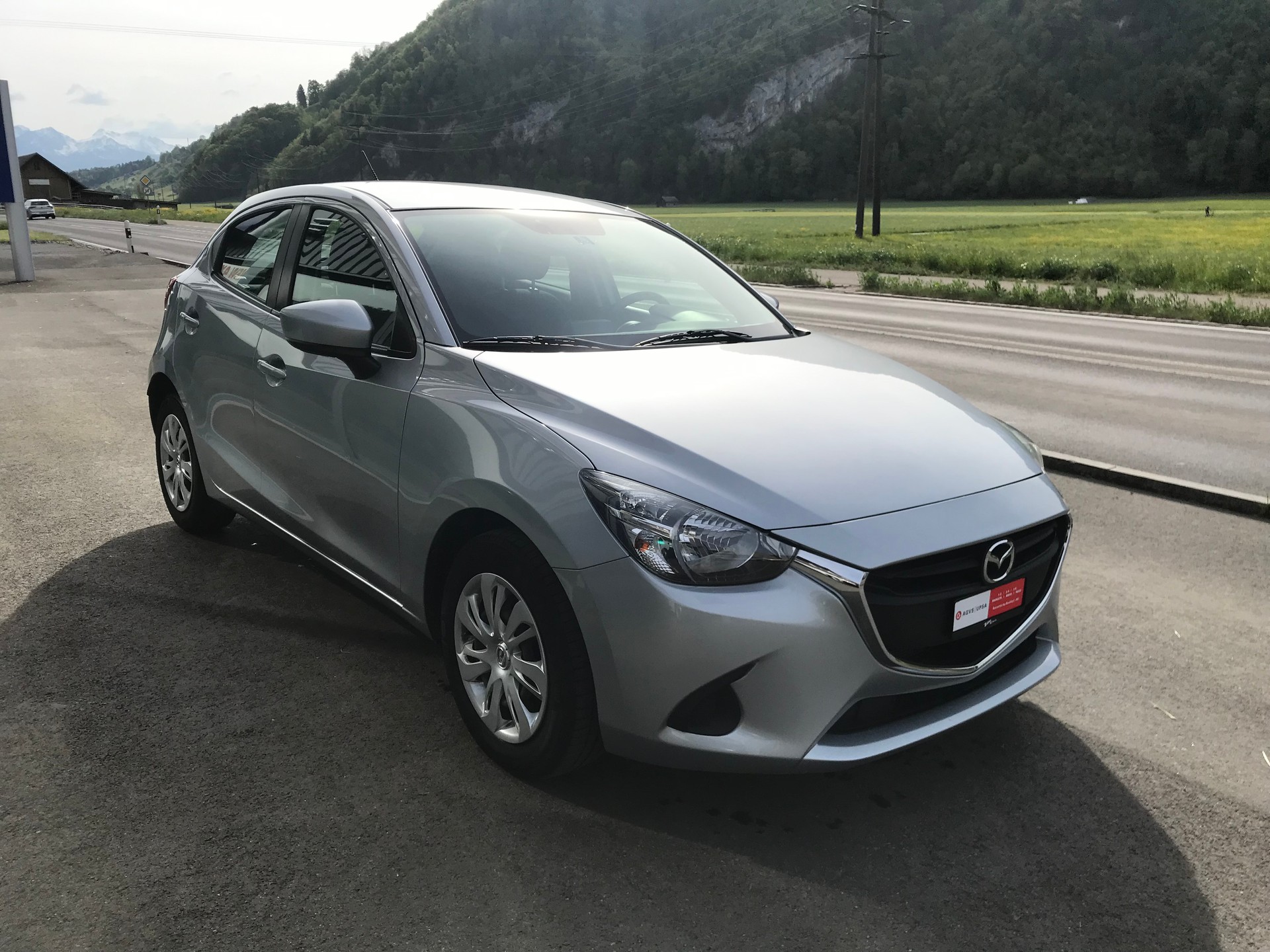MAZDA 2 SKYACTIV-G 90 Ambition Automat-showroom-element-1