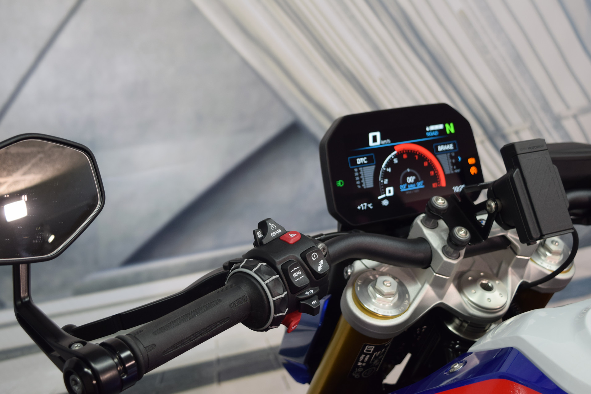 BMW F 900 R Sport Vollausstattung - 5 Jahre Garantie!-image-6