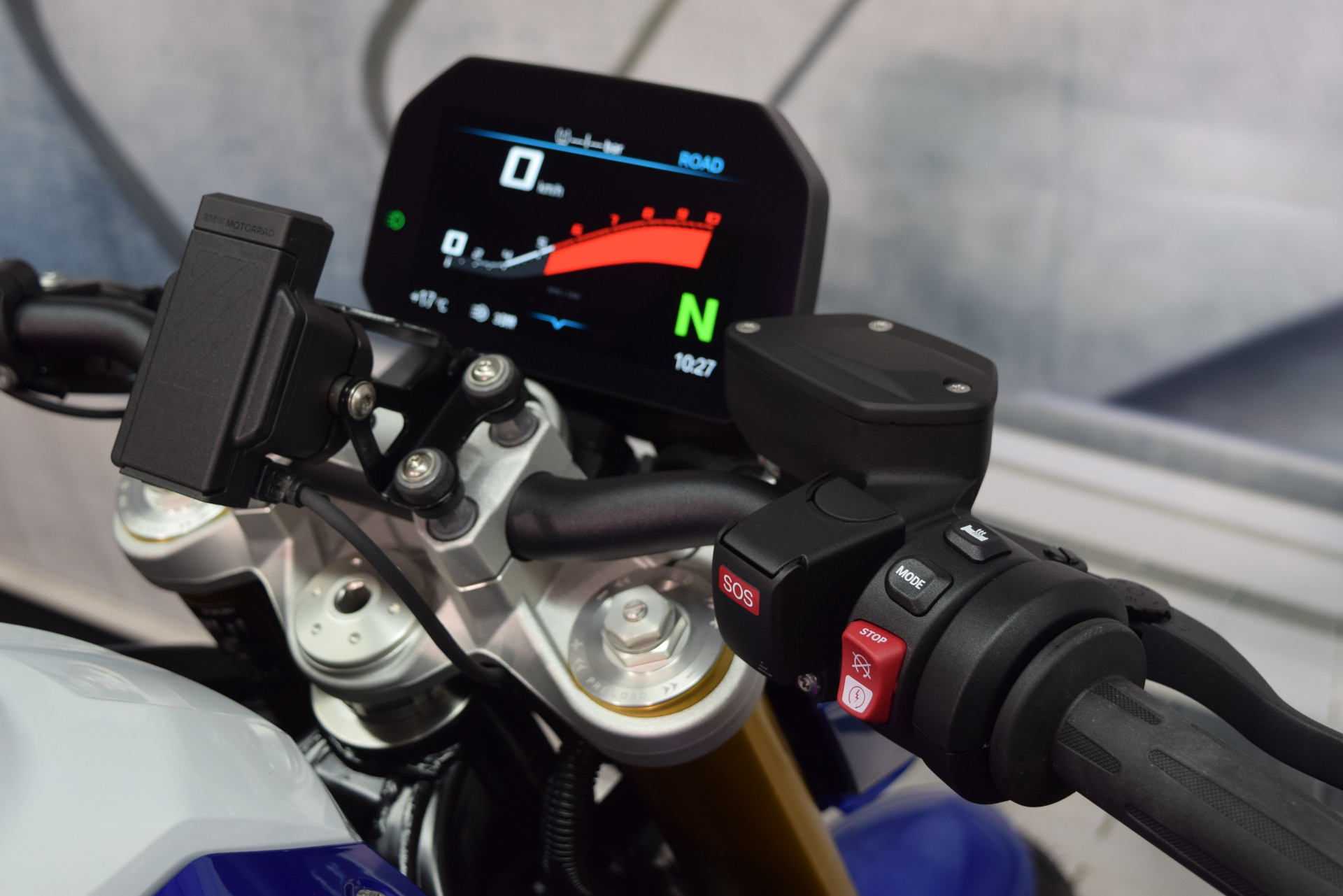 BMW F 900 R Sport Vollausstattung - 5 Jahre Garantie!-image-7