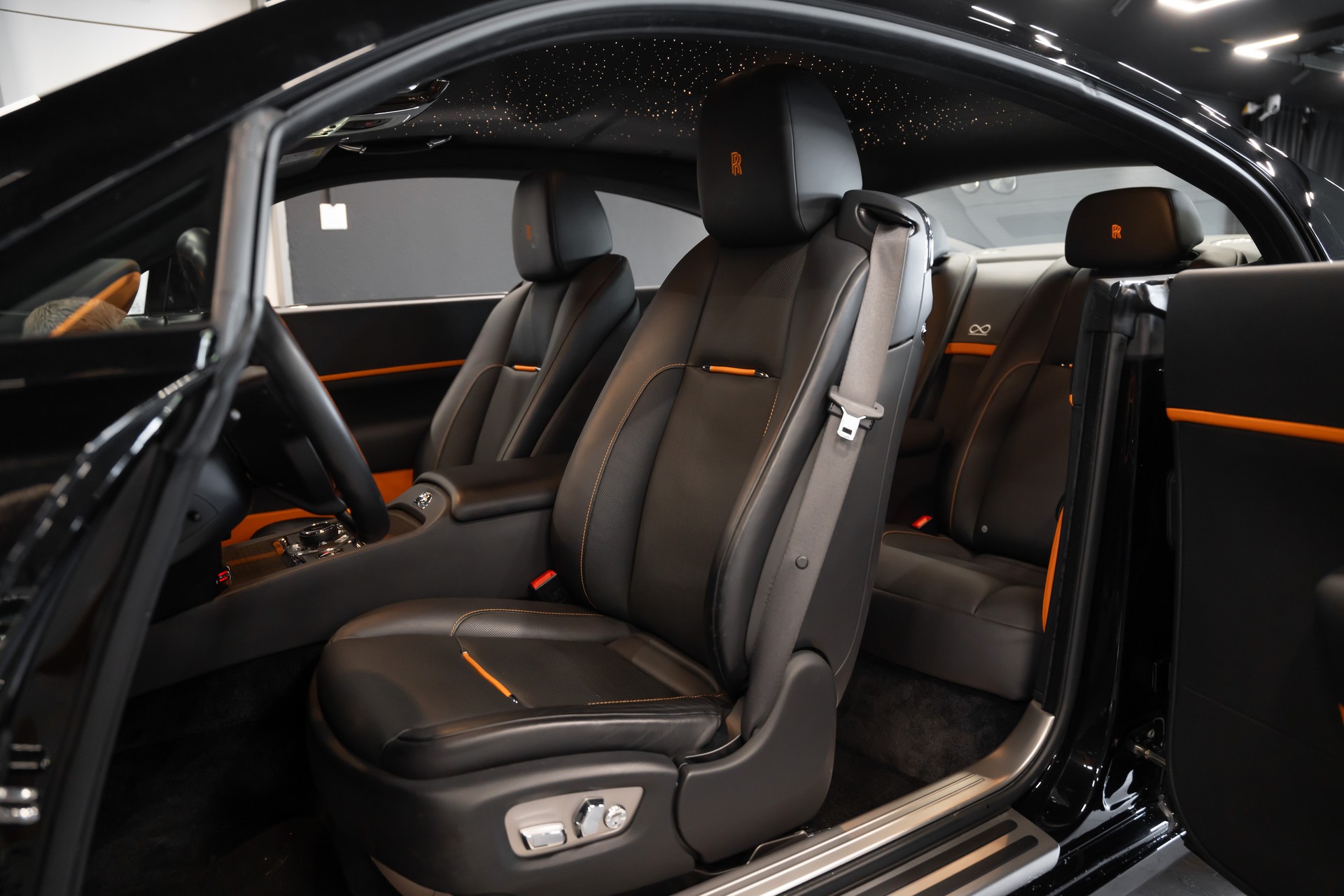 ROLLS-ROYCE Wraith 6.6V12 BlackBadge-image-10