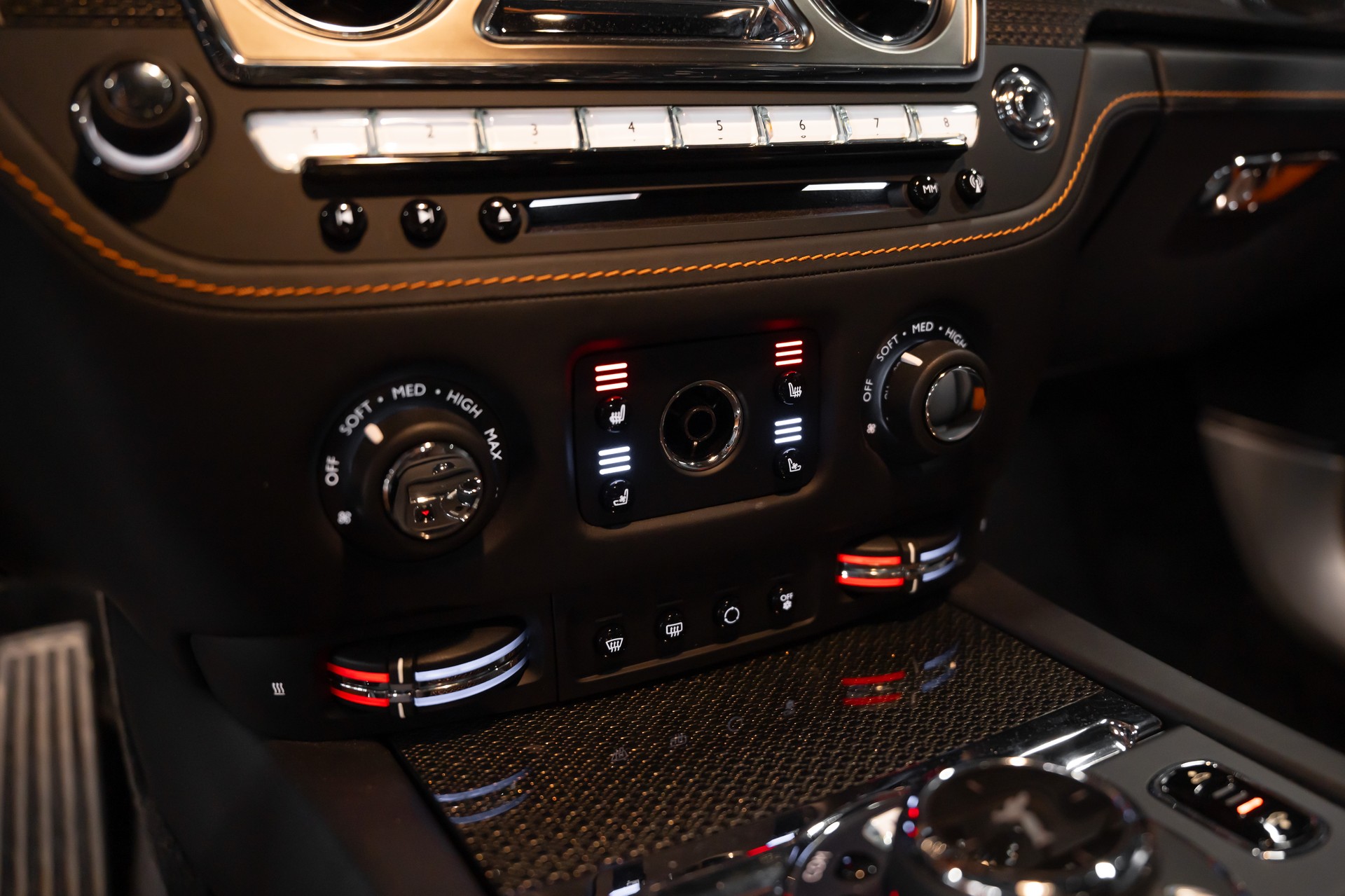 ROLLS-ROYCE Wraith 6.6V12 BlackBadge-image-13