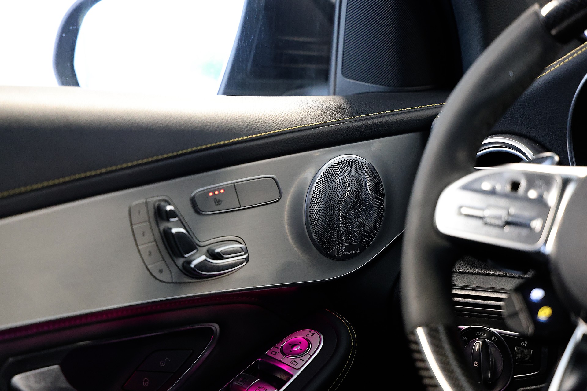 MERCEDES-BENZ GLC 63 S AMG 4Matic 9G-Tronic-image-13