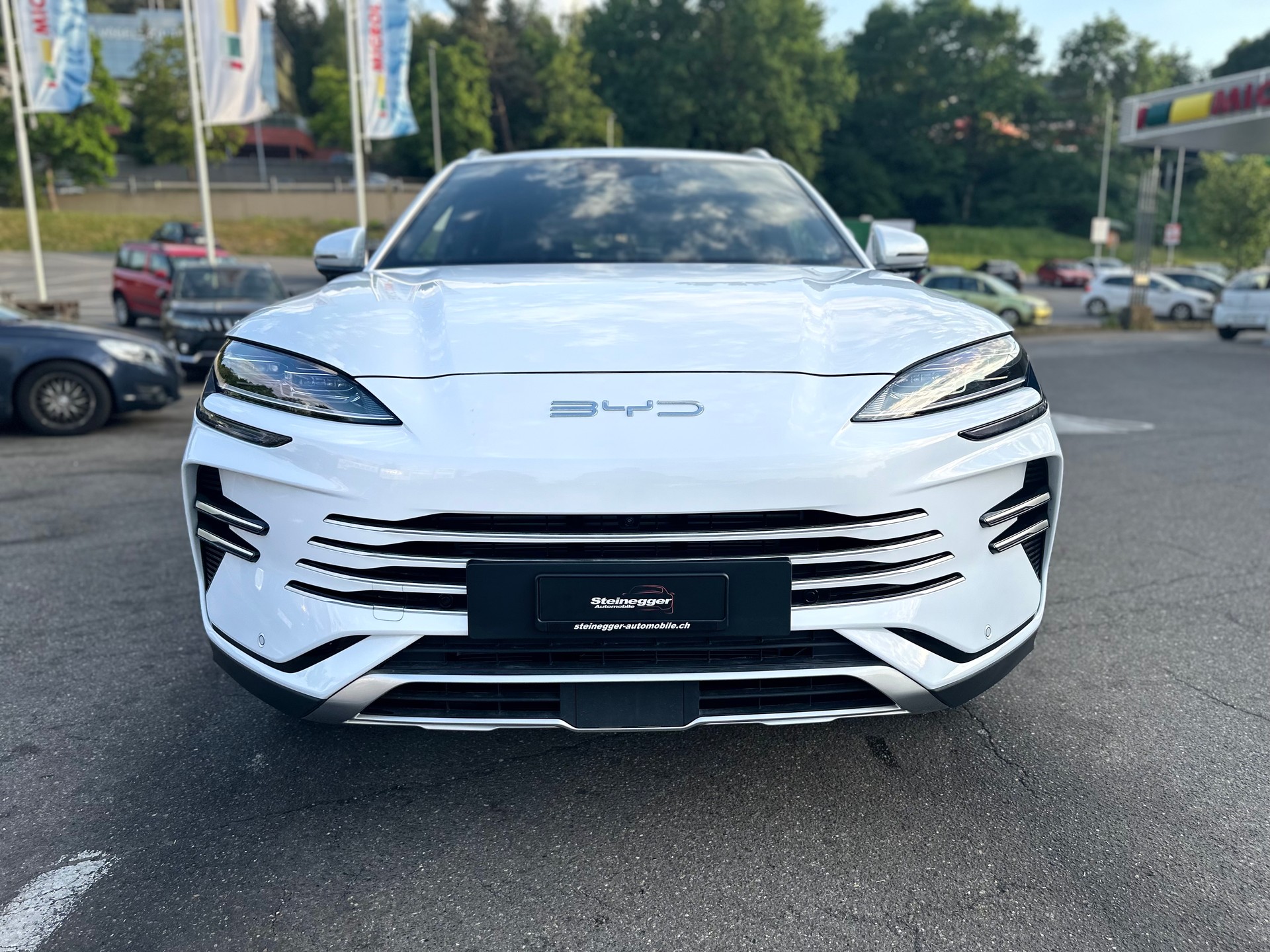 BYD Seal U DM-i Design AWD ° Vollausstattung ° Sofort °-showroom-element-3