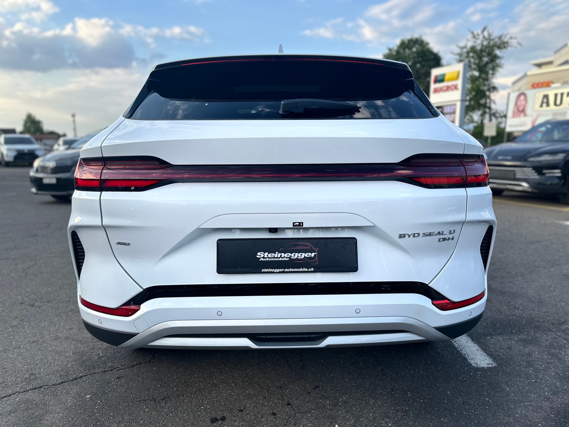 BYD Seal U DM-i Design AWD ° Vollausstattung ° Sofort °-image-8