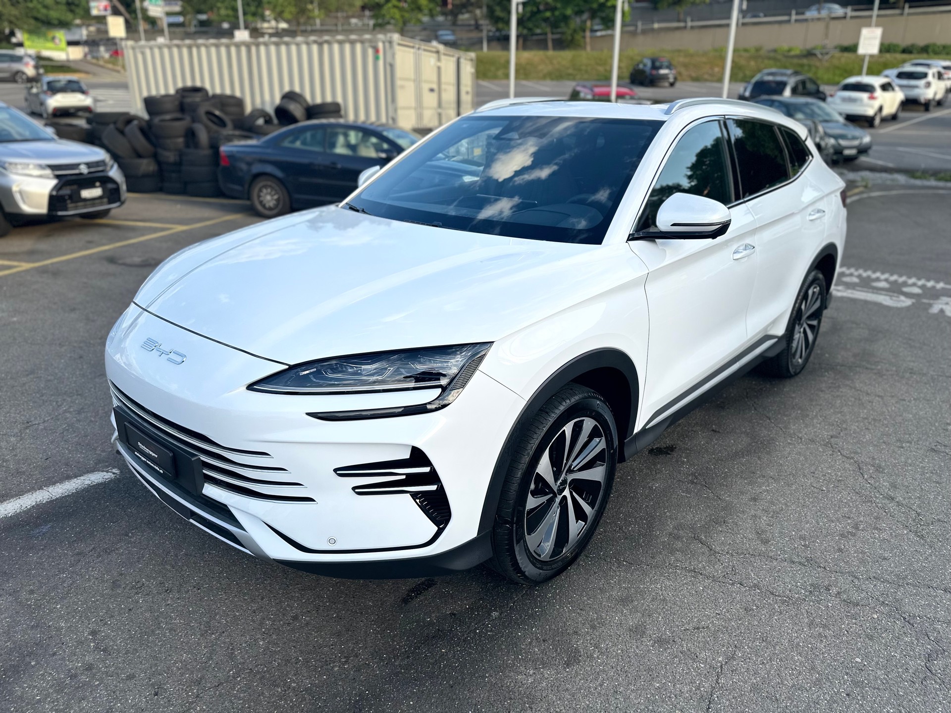 BYD Seal U DM-i Design AWD ° Vollausstattung ° Sofort °-image-4