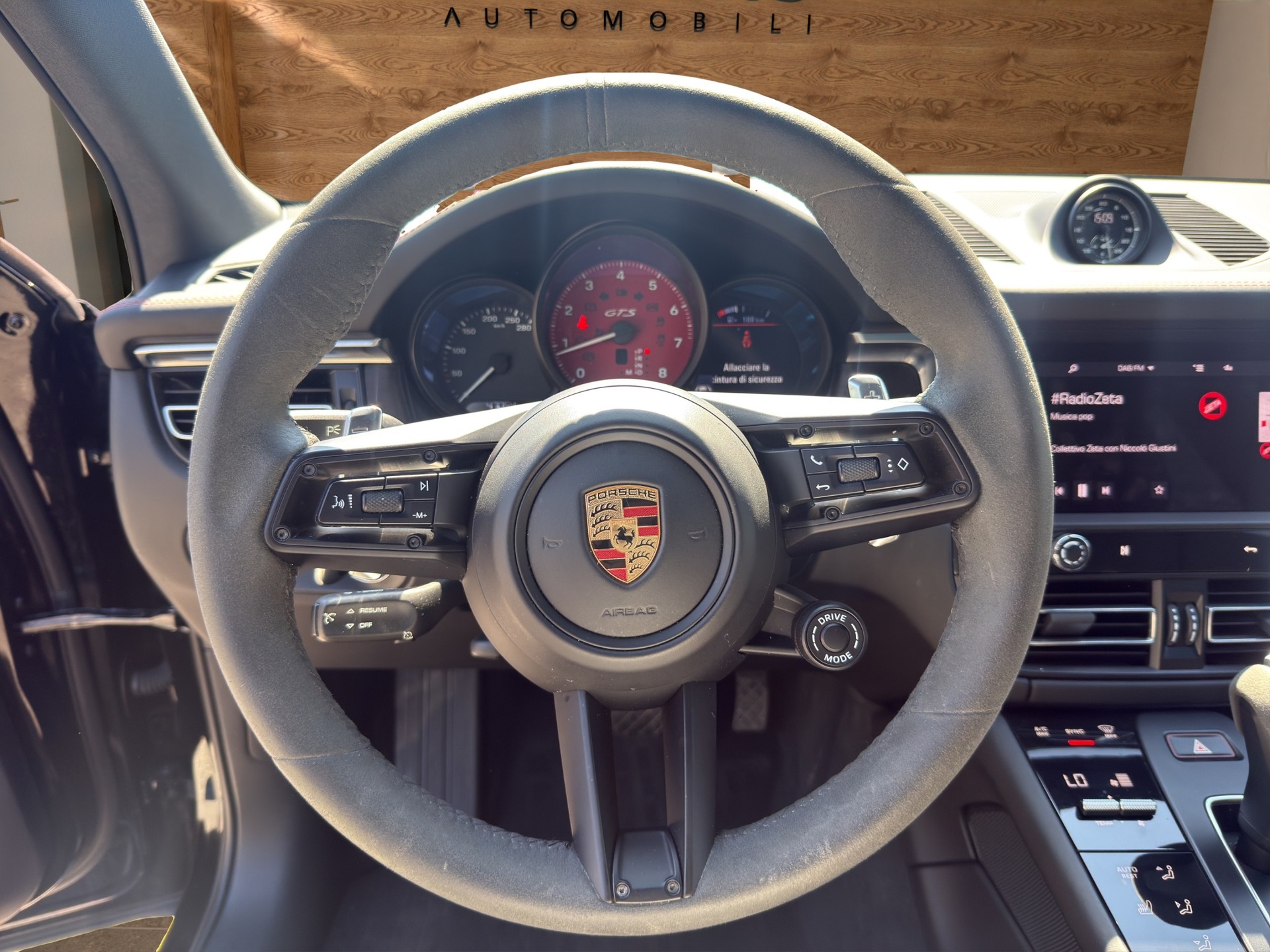 PORSCHE Macan GTS PDK-image-9