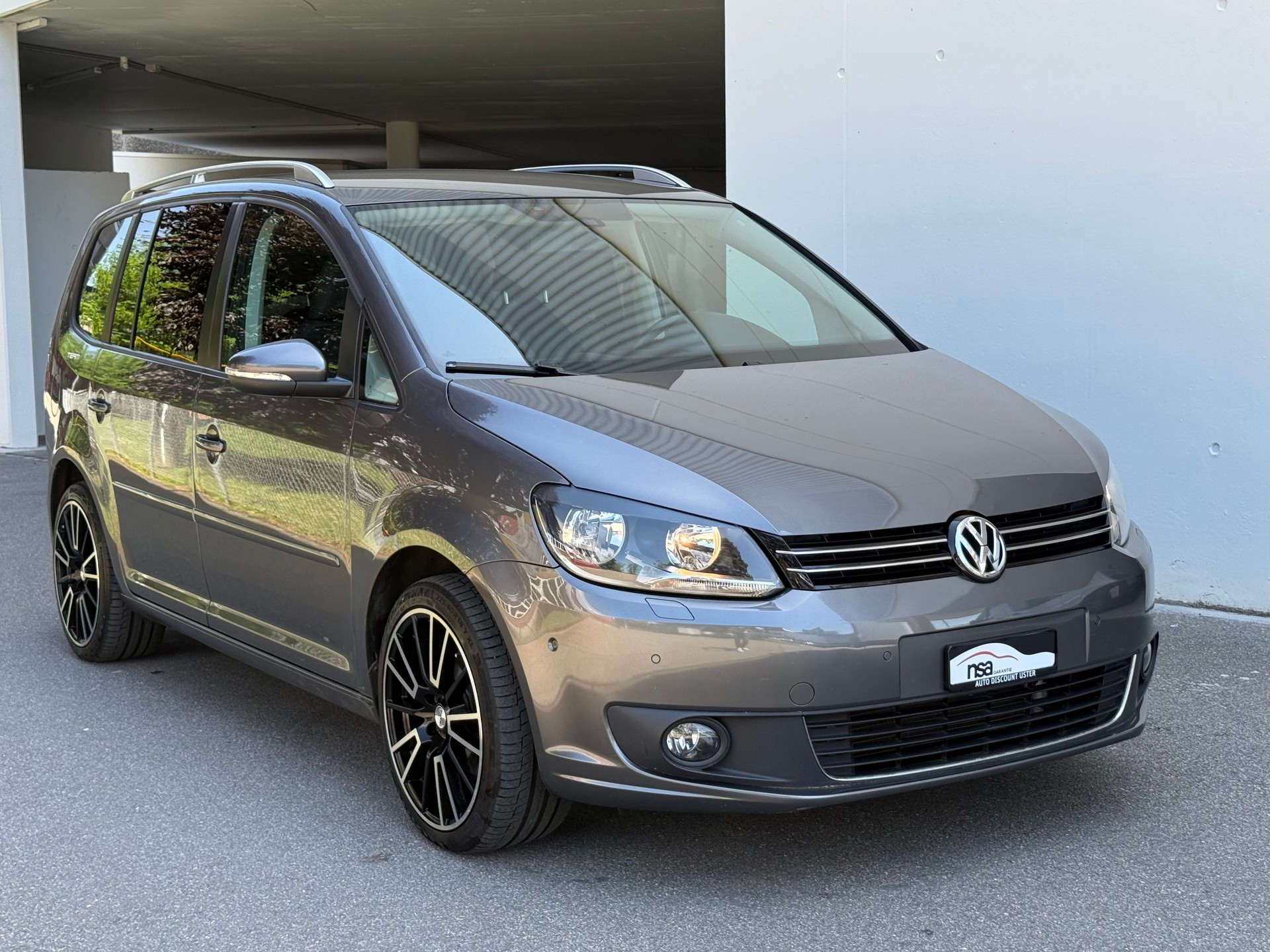 VW Touran 1.4 TSI Comfortline DSG-image-2