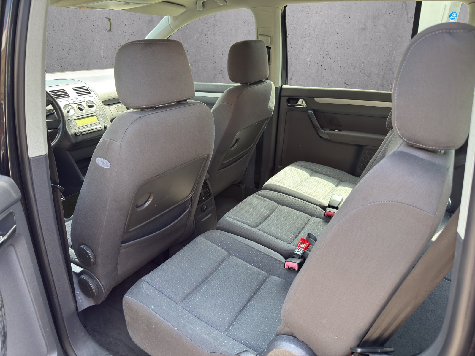 VW Touran 1.6 FSI Highline-image-15