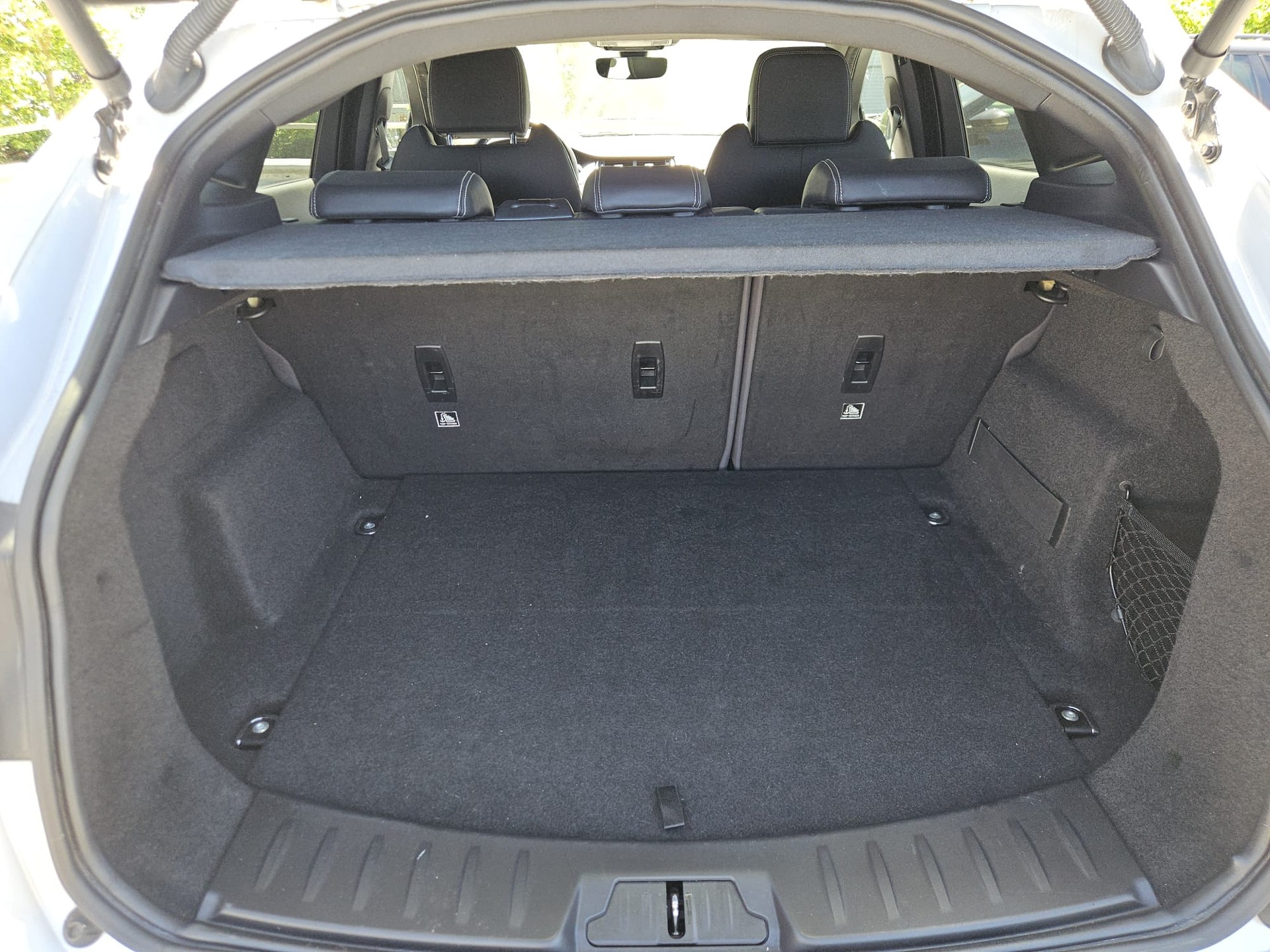 JAGUAR E-Pace 2.0 P250 S AWD Automatik-image-10