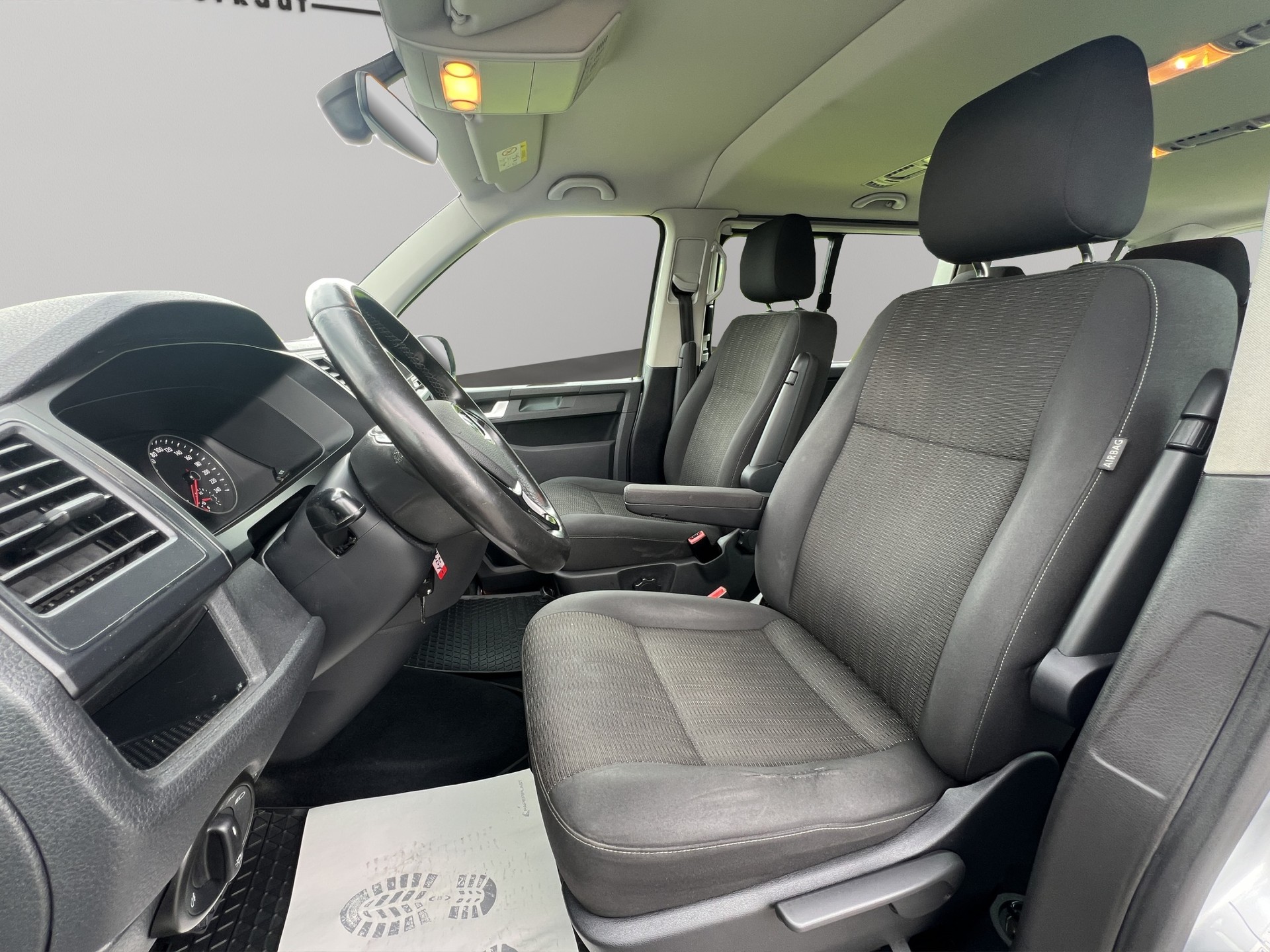 VW T6 Caravelle 2.0 Bi-TDI Comfortline 4Motion DSG-image-8