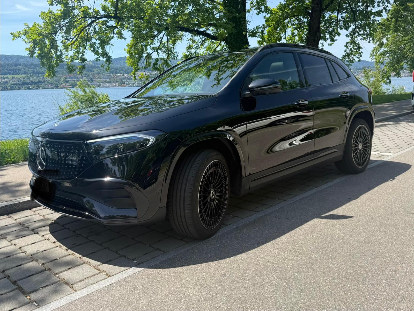 MERCEDES-BENZ EQA 350 66,5 kWh 4Matic Swiss Star