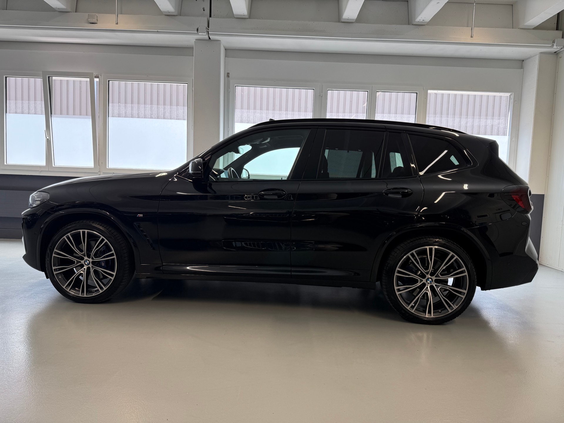 BMW X3 xDrive 48V M40d M Sport Edition Individual Steptronic-showroom-element-2