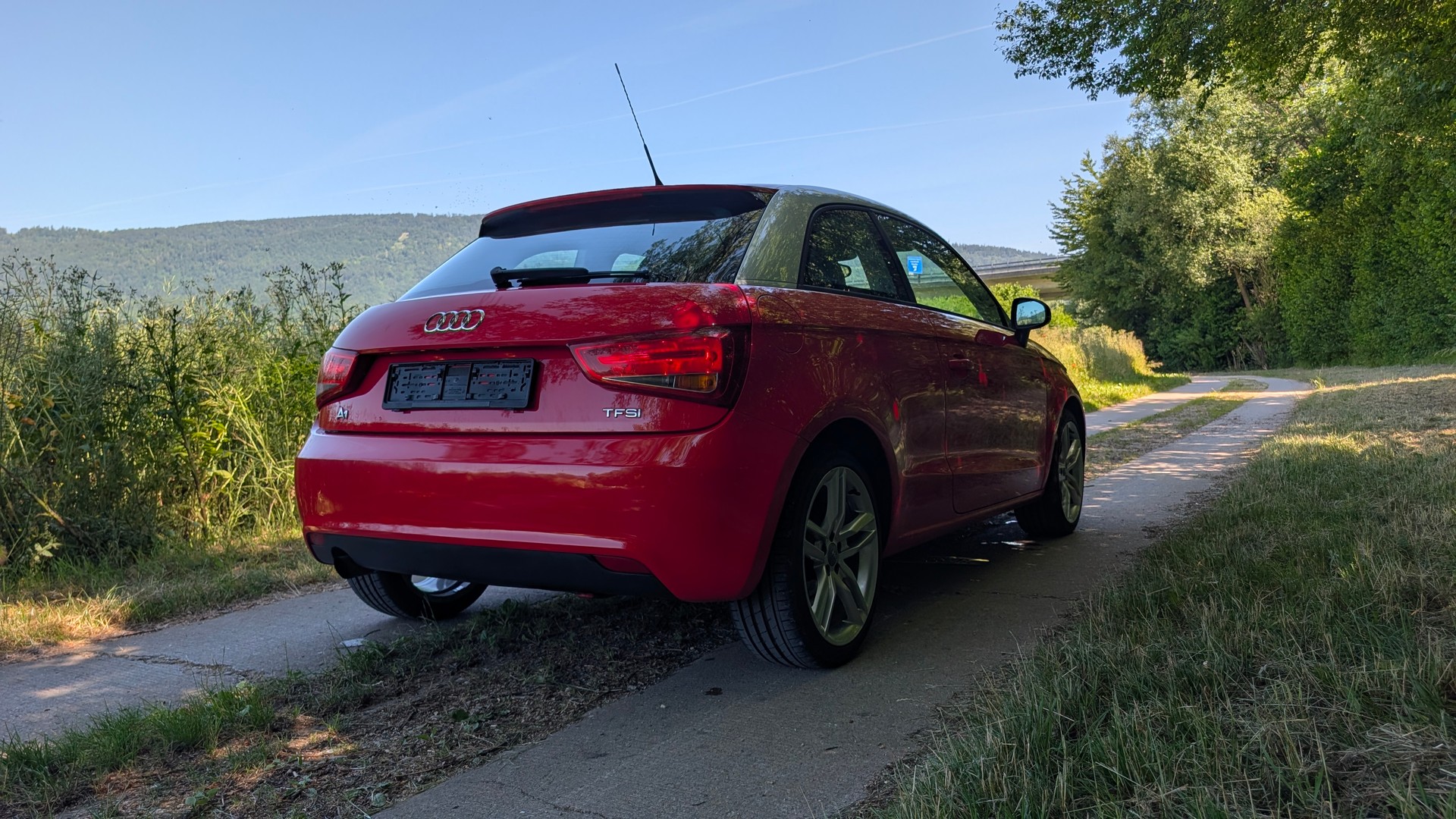 AUDI A1 1.2 TFSI Attraction Young-image-5