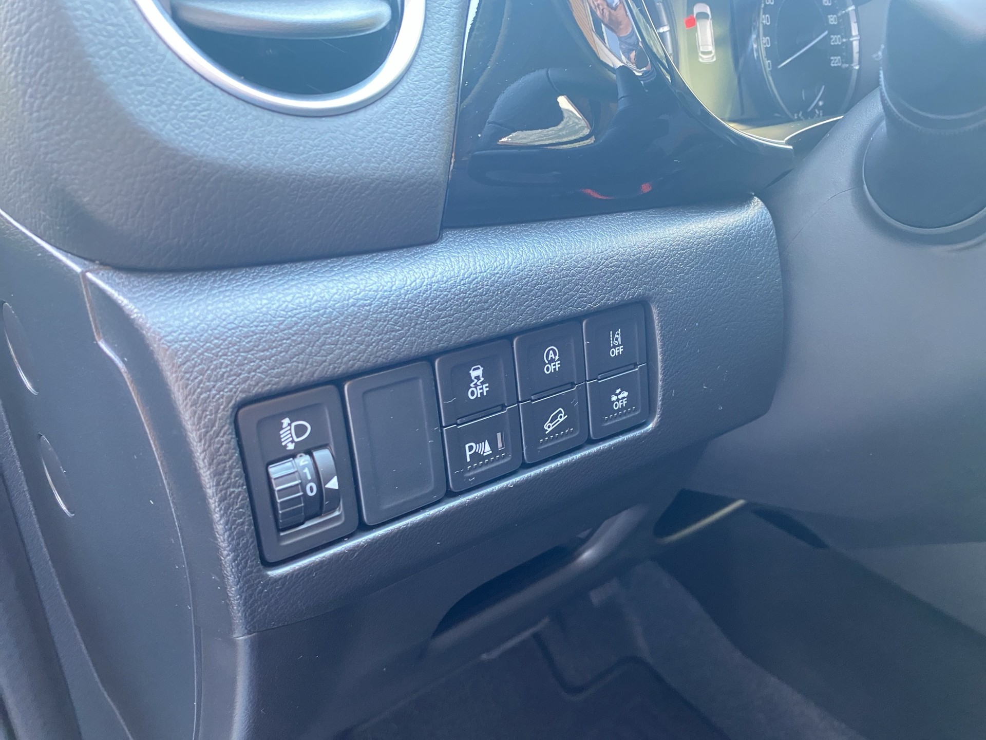 SUZUKI Vitara 1.4 Boosterjet Black Edition Top 4x4 Hybrid Automatic-image-13