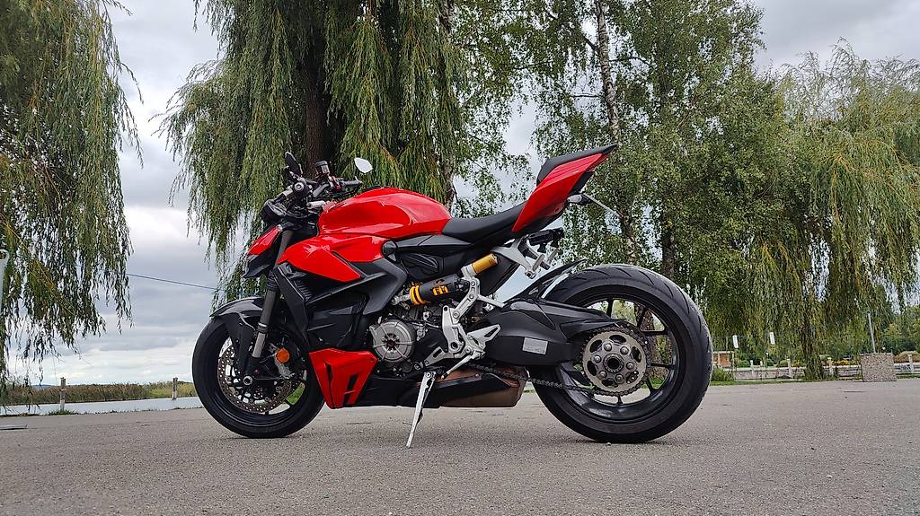 DUCATI Streetfighter V2-image-3