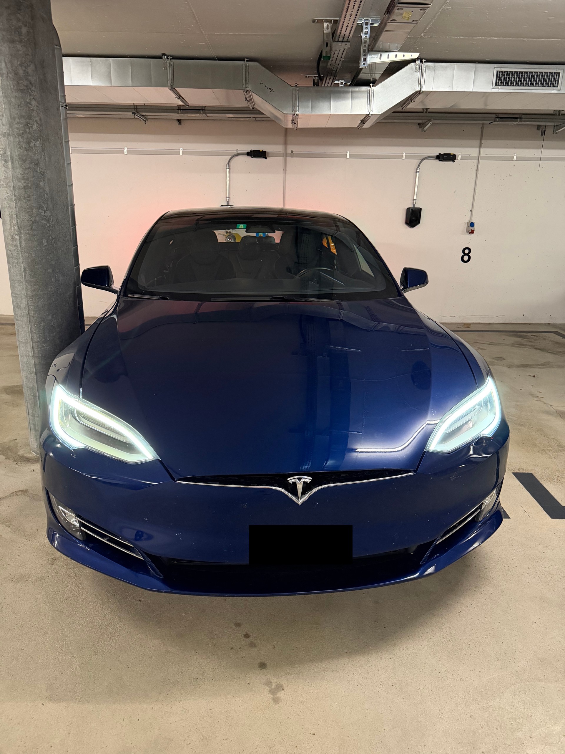 TESLA 75 D