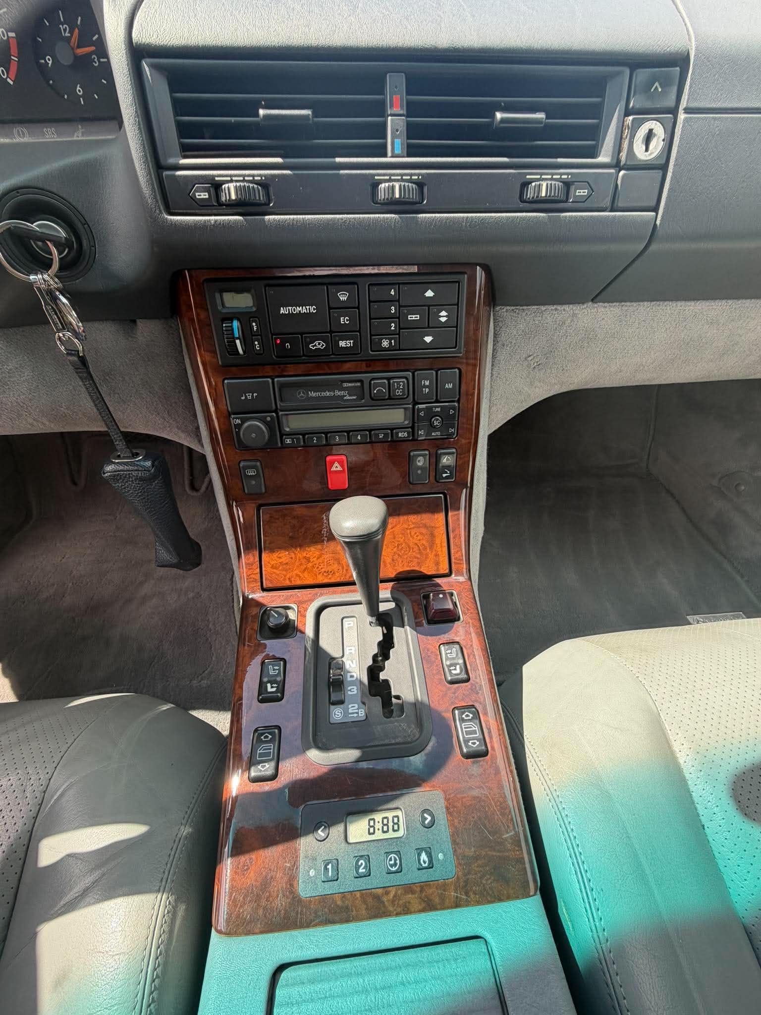 MERCEDES-BENZ SL 500 Automatic-image-12