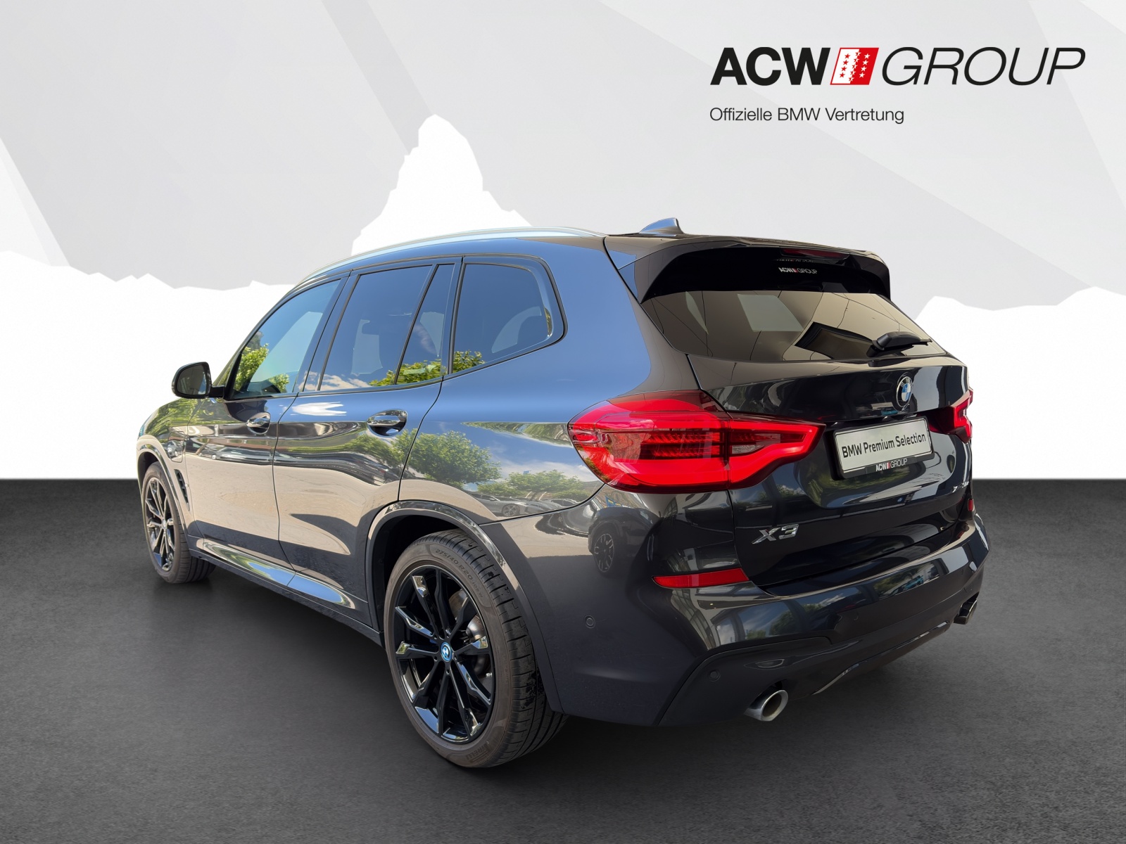 BMW X3 30e xDrive-showroom-element-2