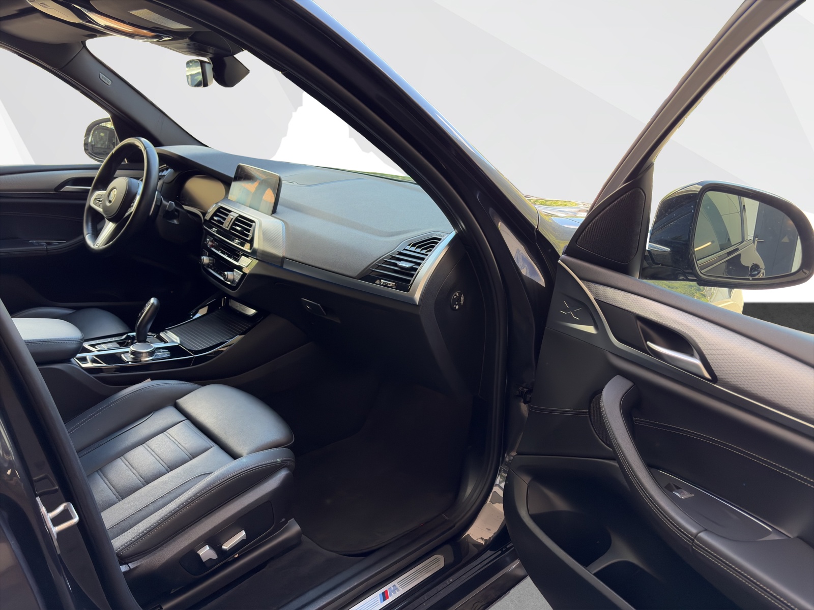 BMW X3 30e xDrive-image-16