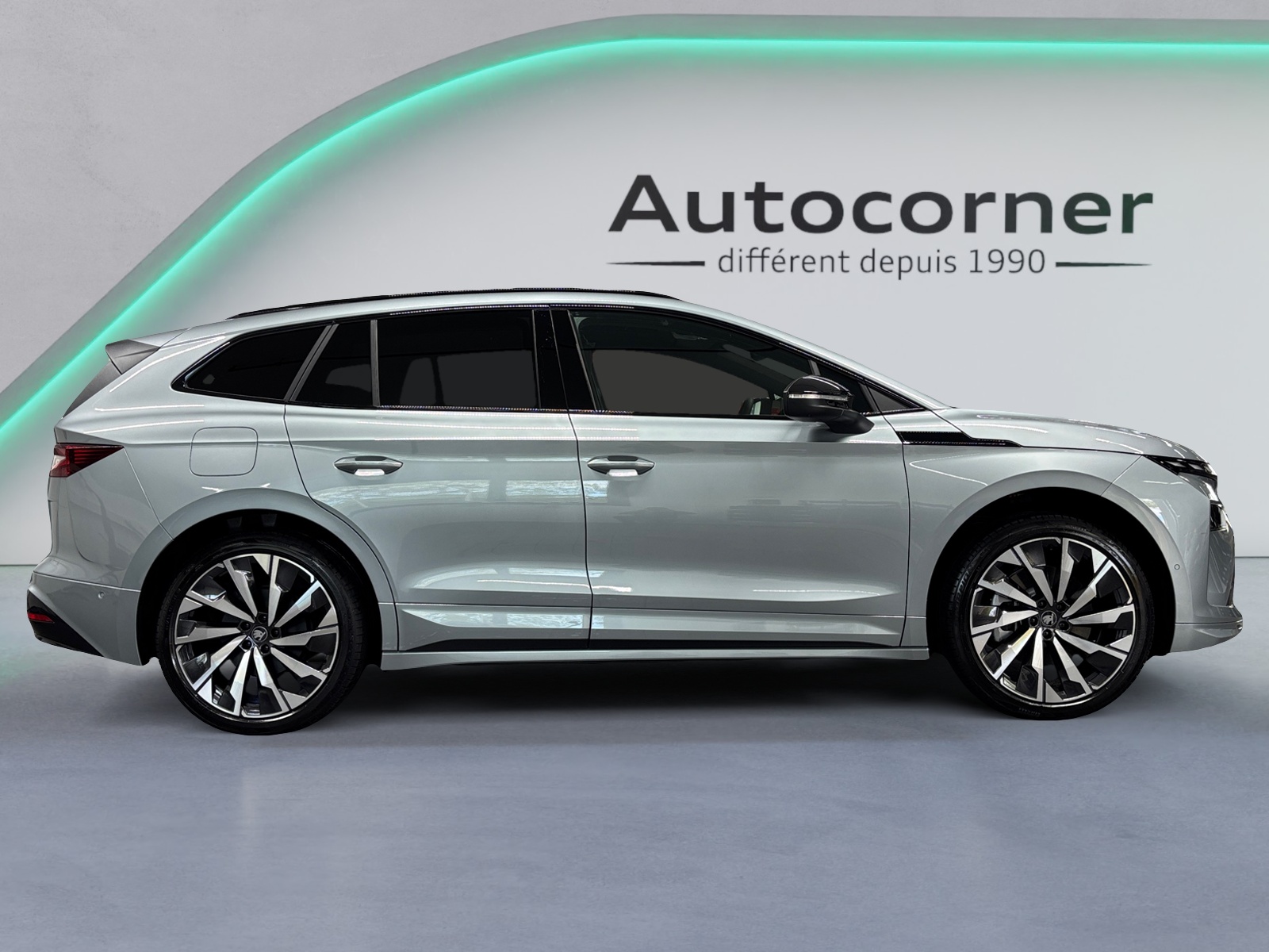 SKODA Enyaq 85x Sportline 4x4-showroom-element-3