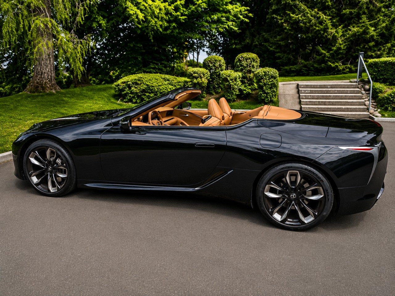 LEXUS LC 500 Cabriolet V8 excellence Automatic-image-7