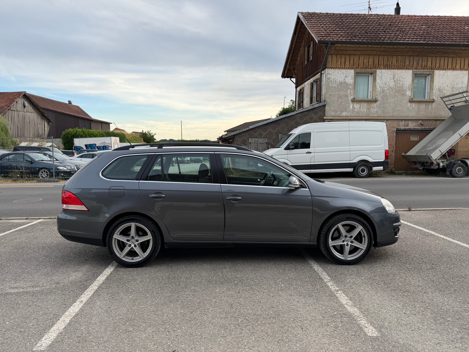VW Golf Variant 1.4 TSI Value DSG-image-2