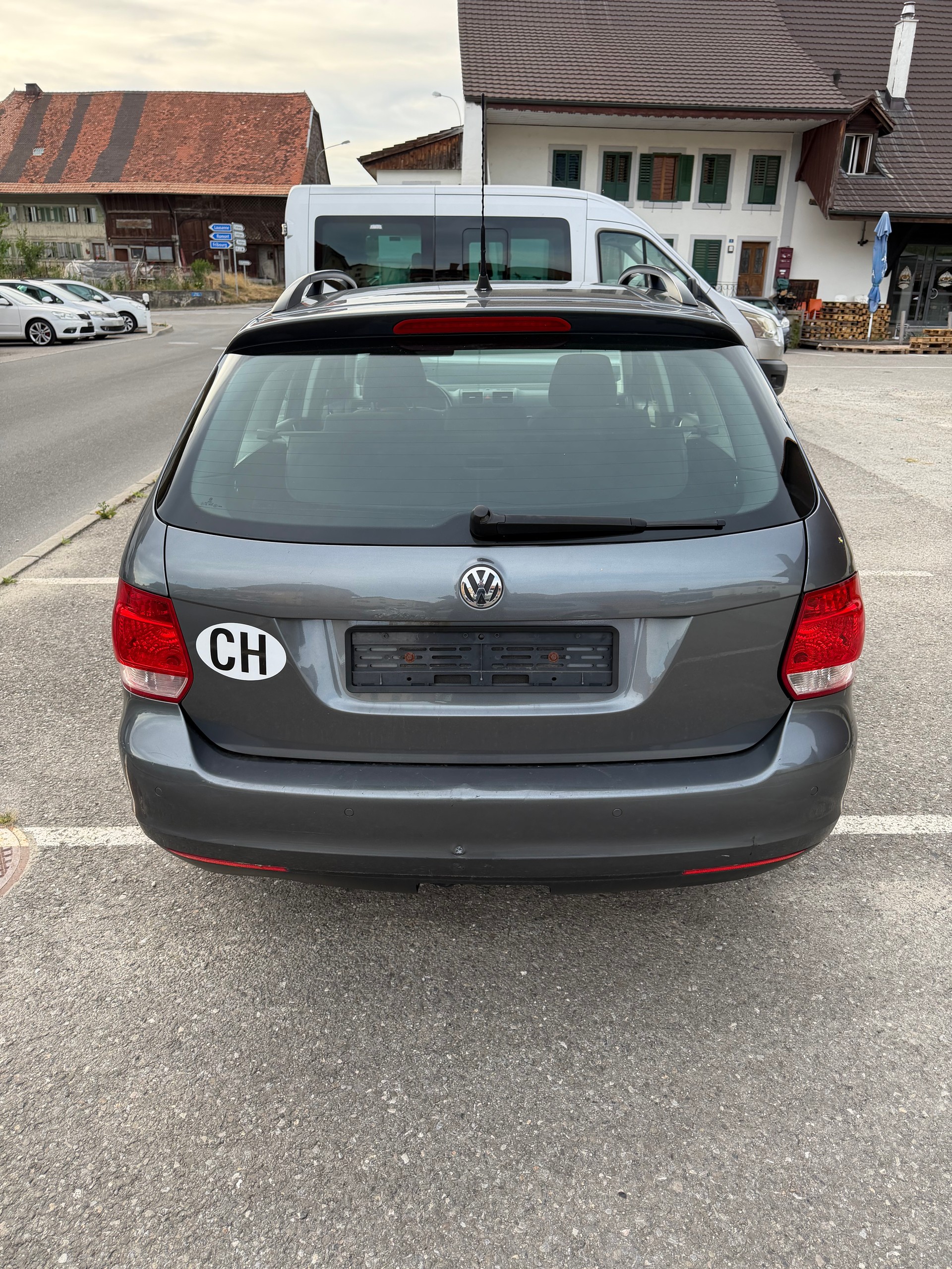 VW Golf Variant 1.4 TSI Value DSG-image-4