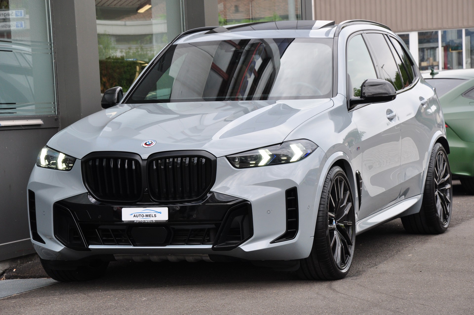 BMW X5 xDrive 48V 40d M Sport Pro Steptronic-showroom-element-3
