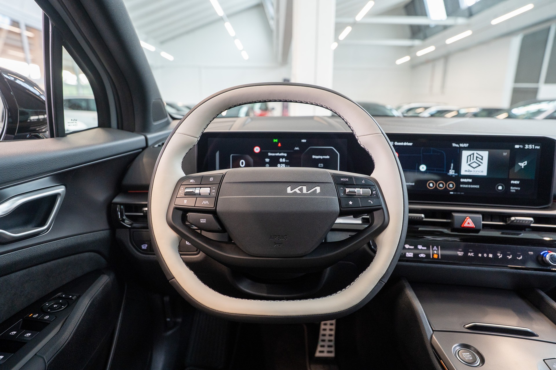 KIA Sportage 1.6T-GDi PHEV GT-Line Power Edition A / Panorama-Schiebedach-image-17