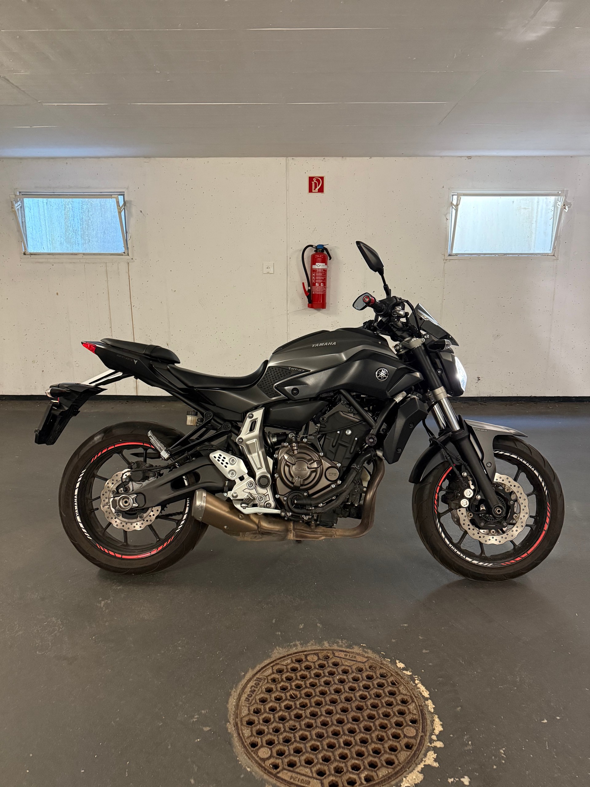 YAMAHA YAMAHA MT-07-image-0