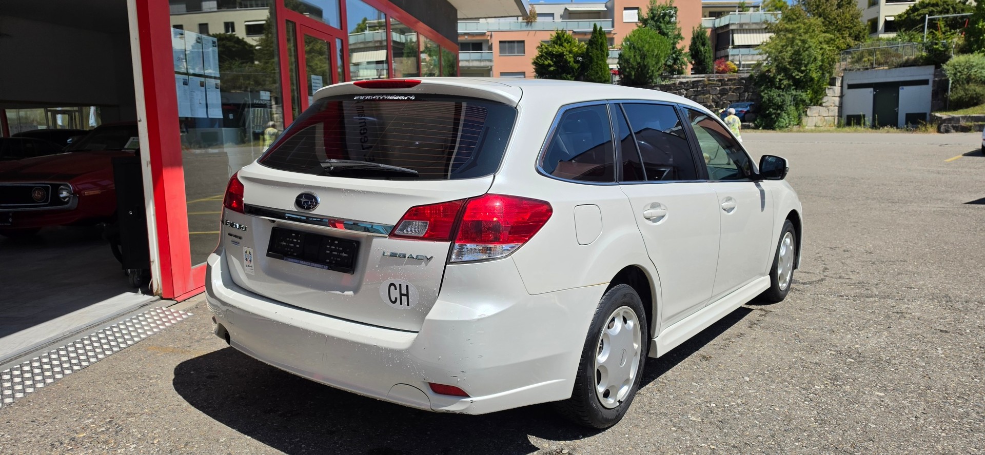 SUBARU 2.0 AWD-showroom-element-2