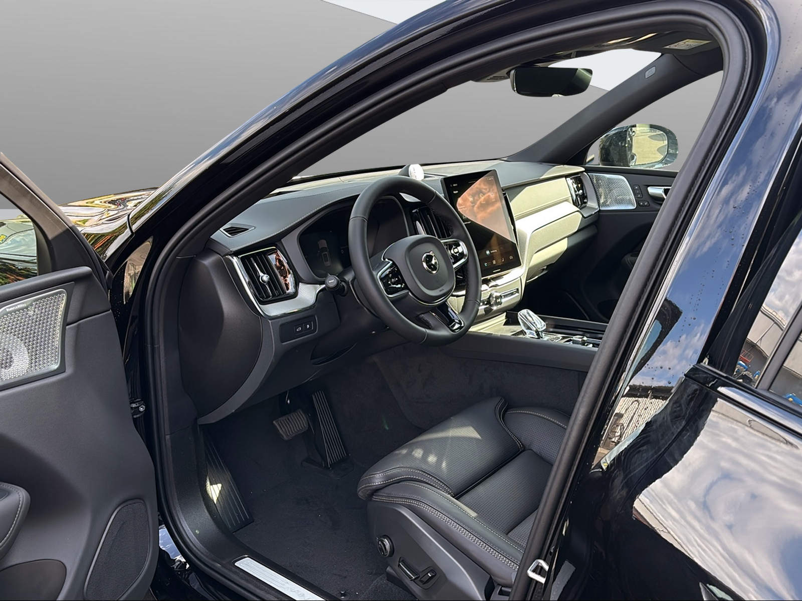 VOLVO XC60 T8 eAWD PluginHybrid Black Edition Geartronic-image-7