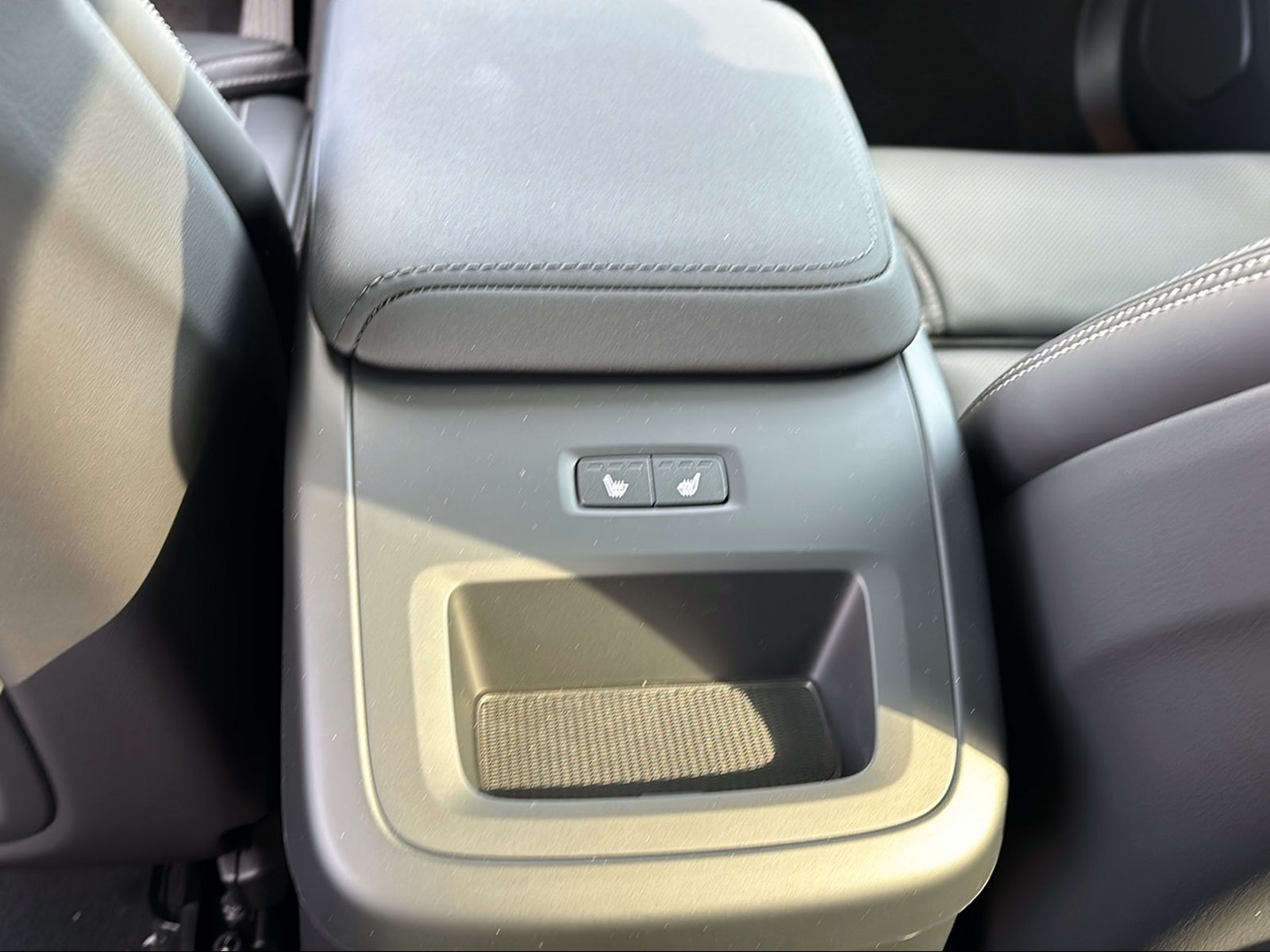 VOLVO XC60 T8 eAWD PluginHybrid Black Edition Geartronic-image-17
