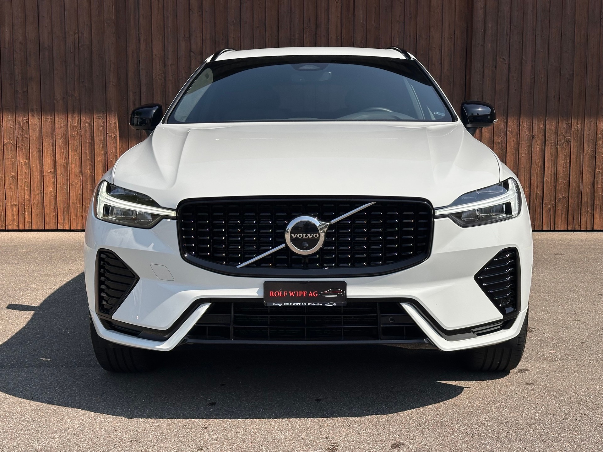 VOLVO XC60 B5 Benzin AWD R-Design Geartronic-showroom-element-2