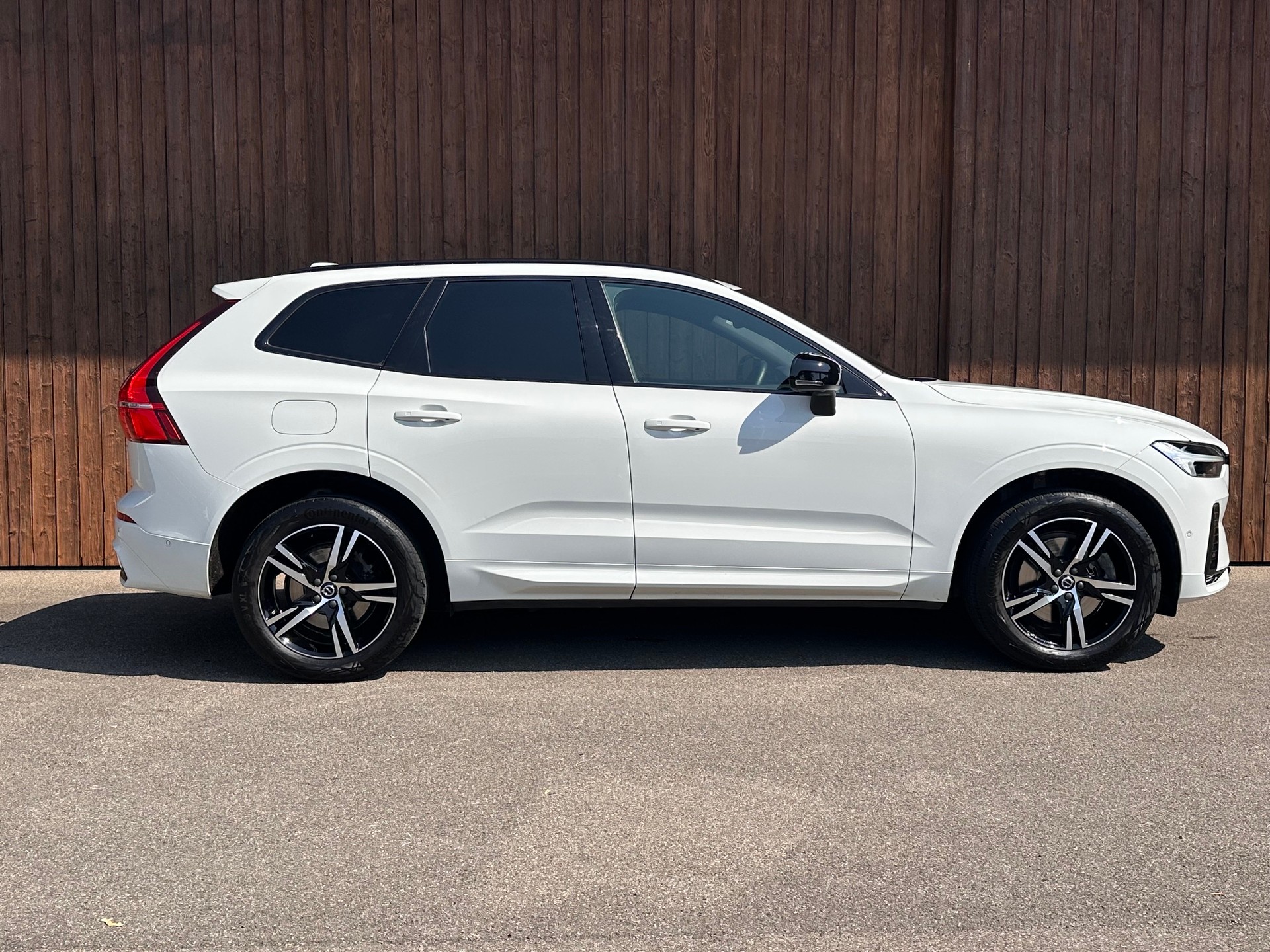 VOLVO XC60 B5 Benzin AWD R-Design Geartronic