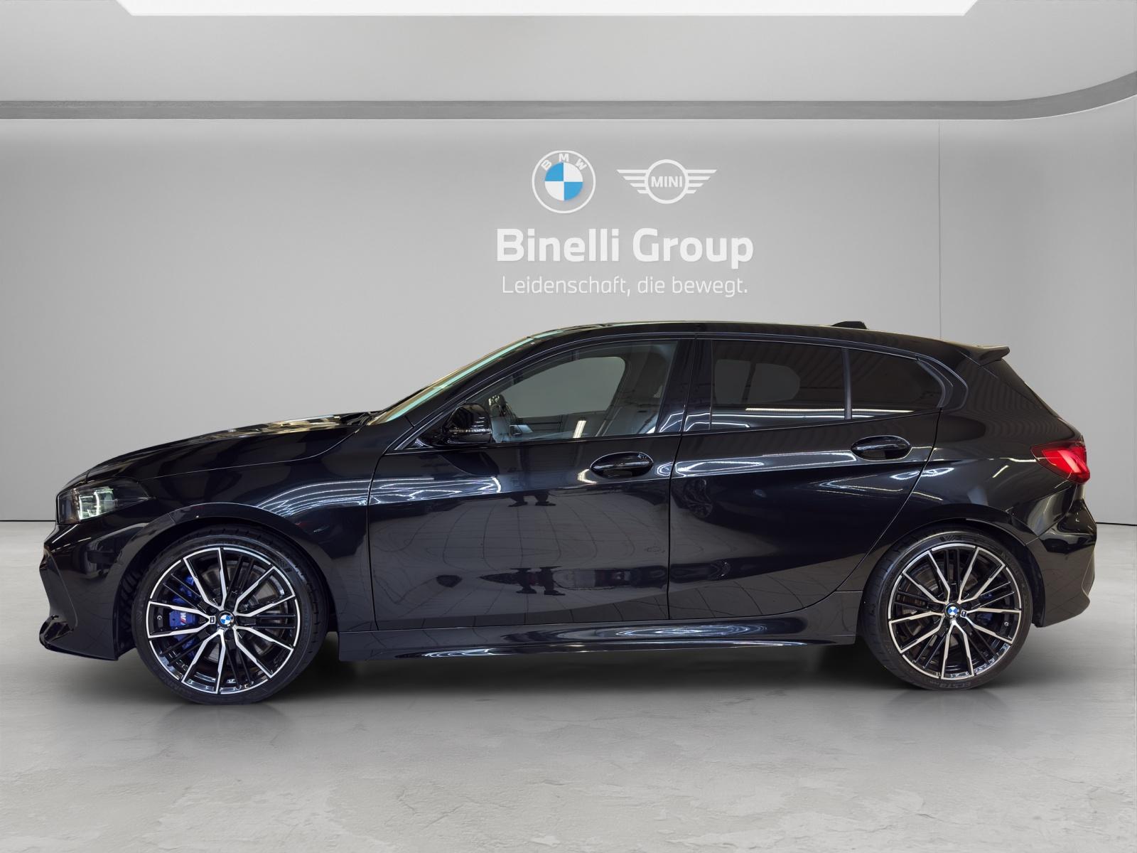 BMW M135i xDrive M Performance Paket-showroom-element-1