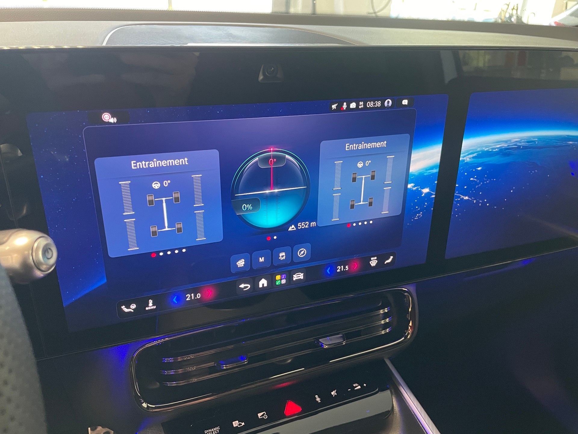 MERCEDES-BENZ GLB 220 4M AMG Line 7places-image-18