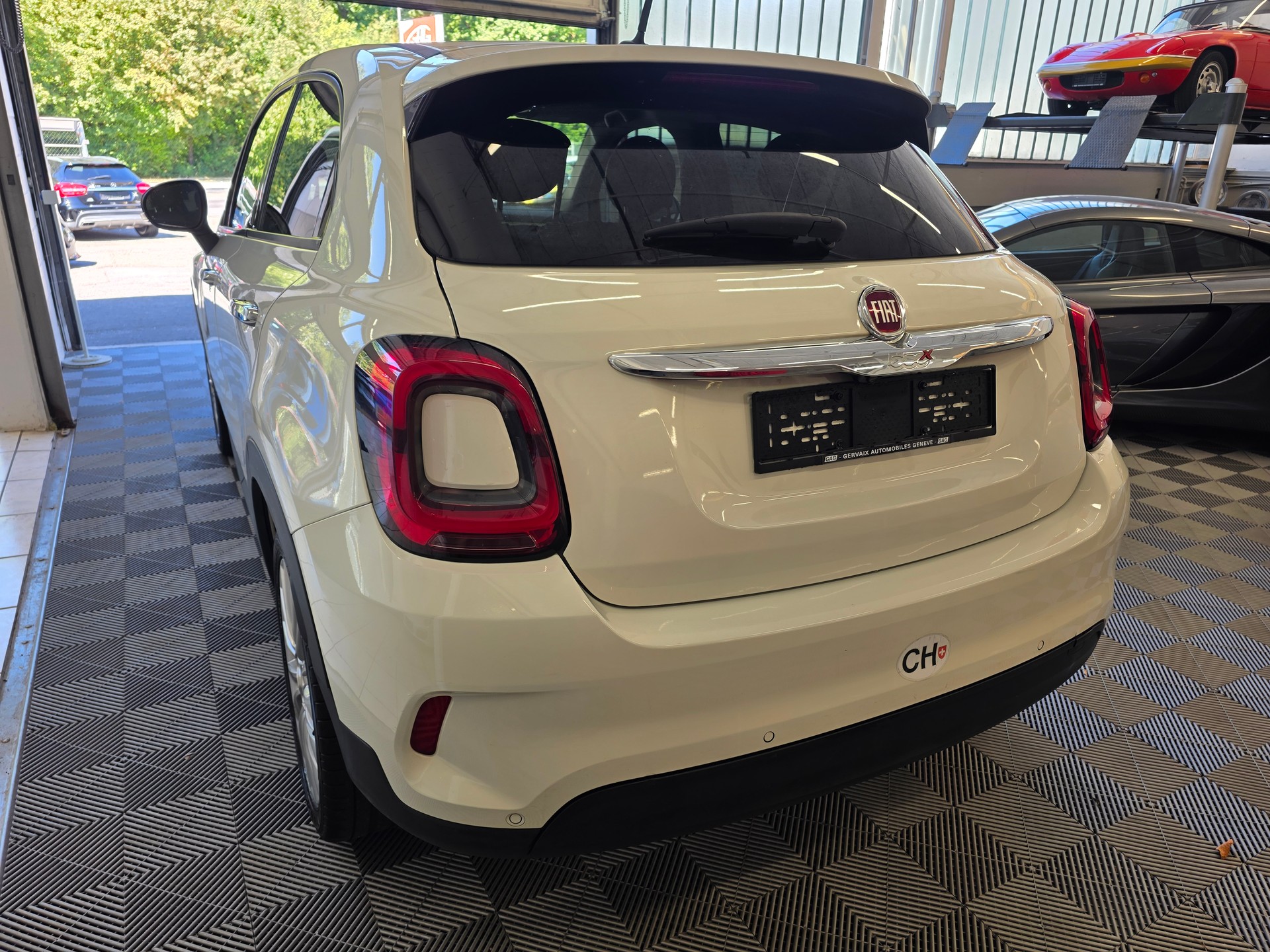 FIAT 500X 1.0 GSE Lounge Swiss Edition-showroom-element-2
