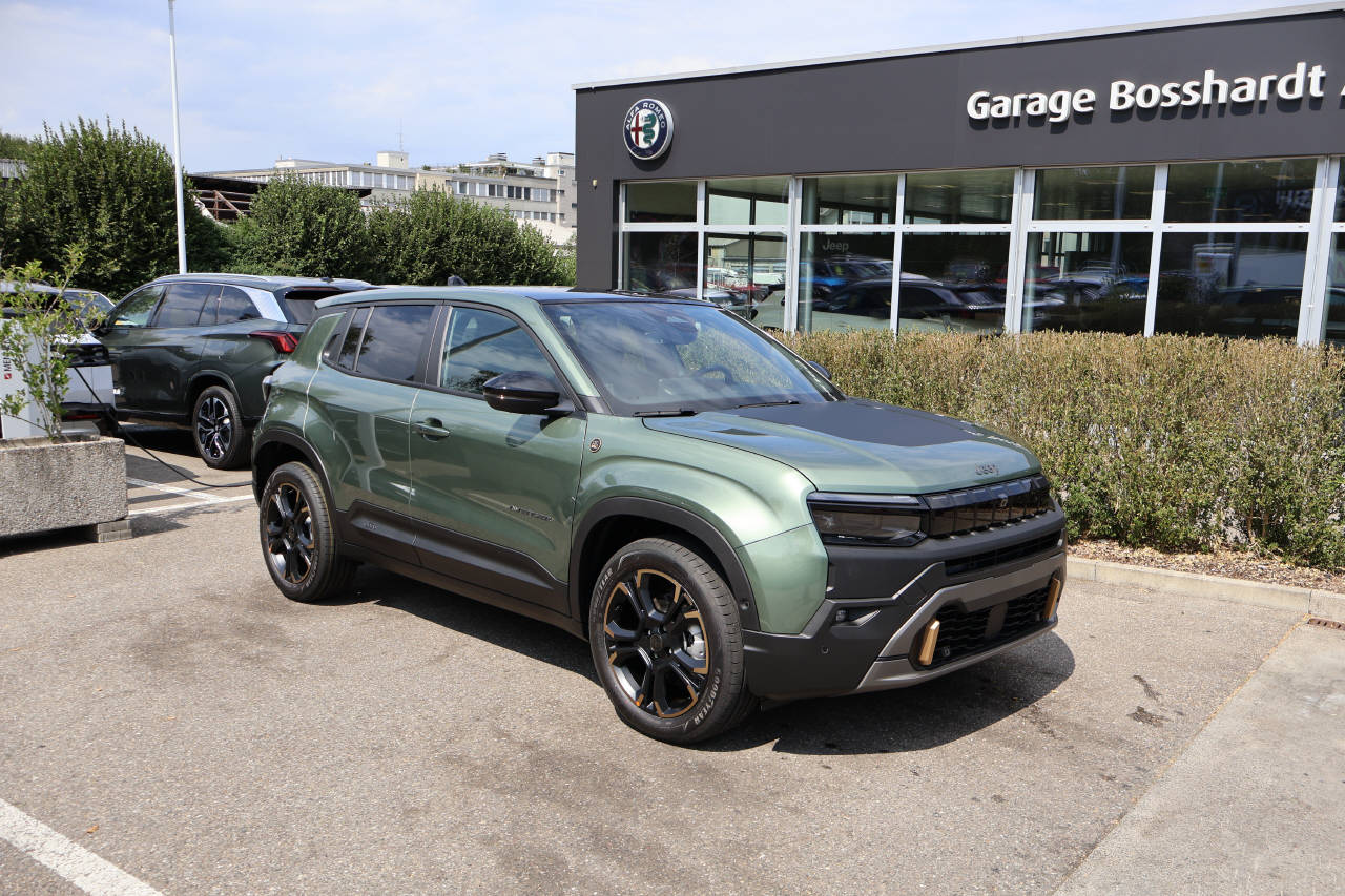JEEP Avenger 1.2 MHEV 85th Anniversary 4xe-image-1
