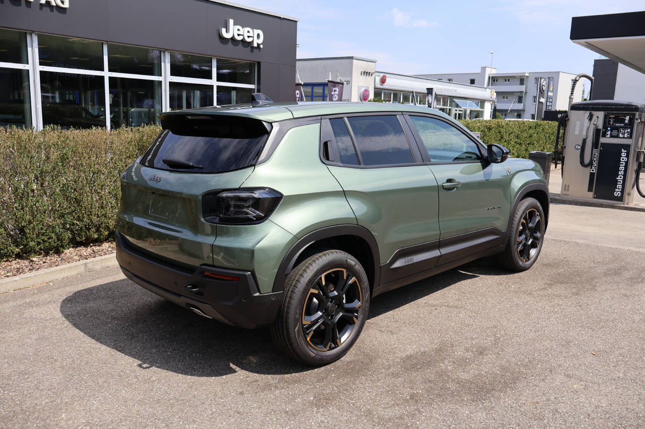 JEEP Avenger 1.2 MHEV 85th Anniversary 4xe-image-2