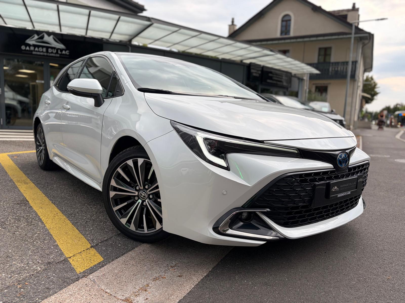 TOYOTA Corolla 1.8 HSD Trend e- CVT