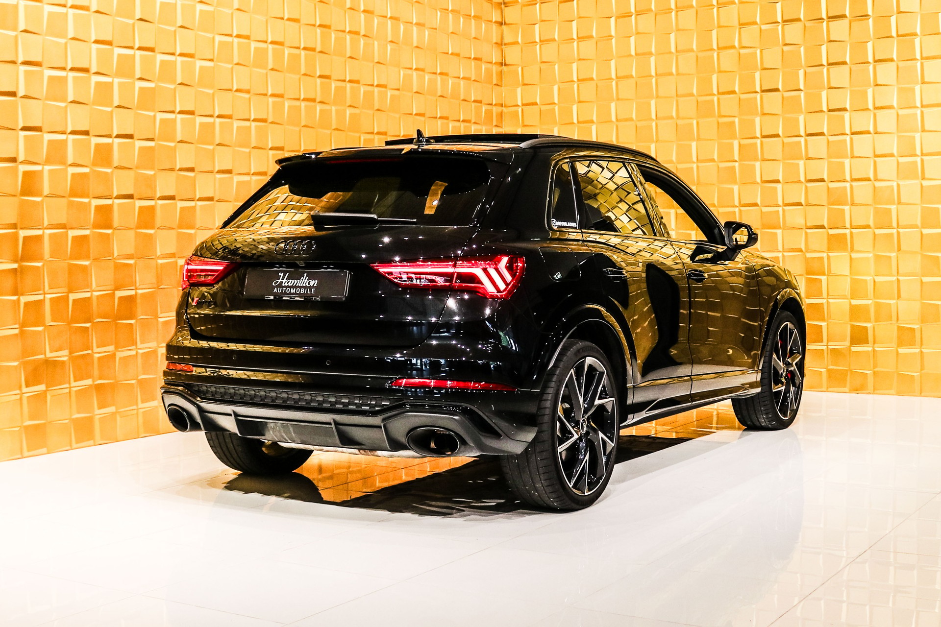 AUDI RS Q3 2.5 TFSI quattro S tronic-image-5