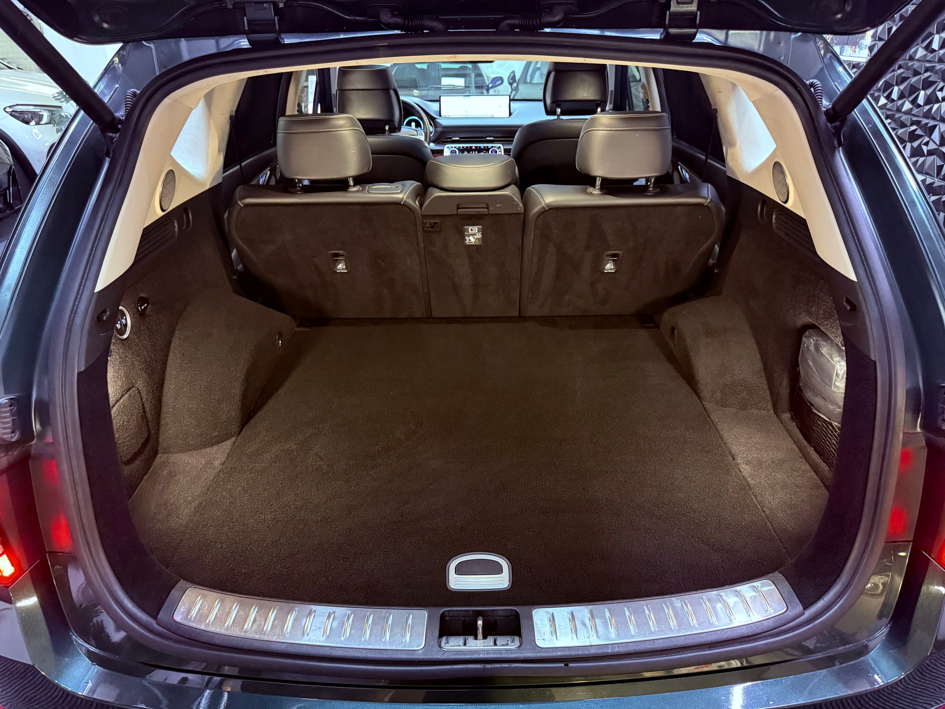 GENESIS GV80 2.5 TGDI Luxus AT8 AWD-image-25