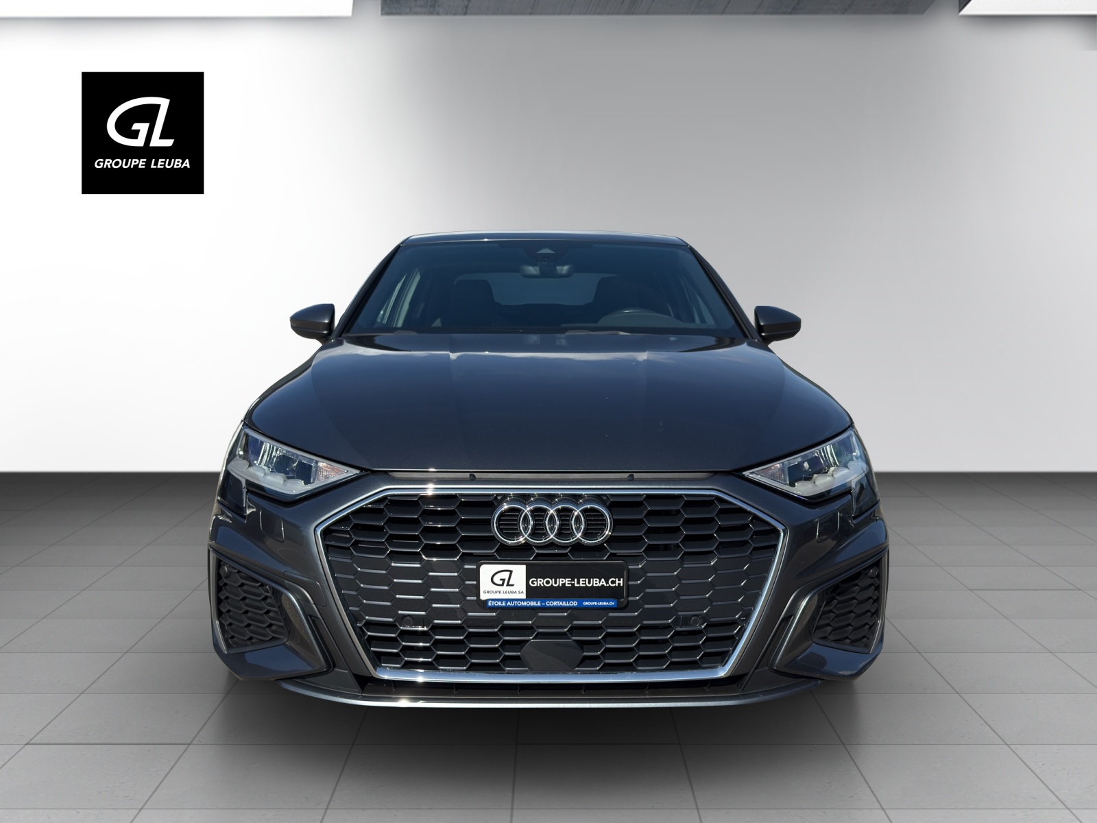 AUDI A3 Lim. 35 TFSI S-Line-showroom-element-2